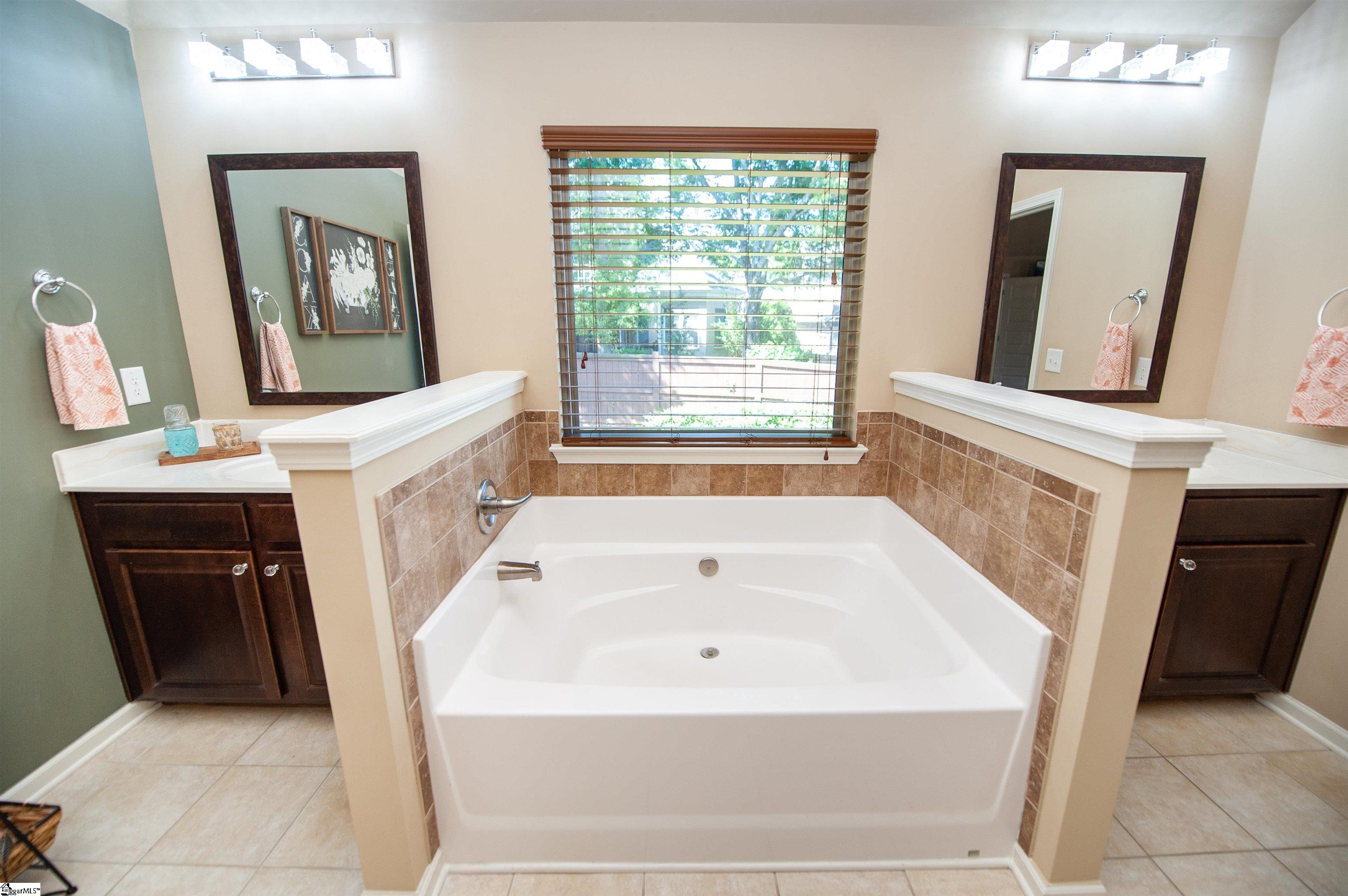 30 Lazy Willow Drive Simpsonville, SC 29680