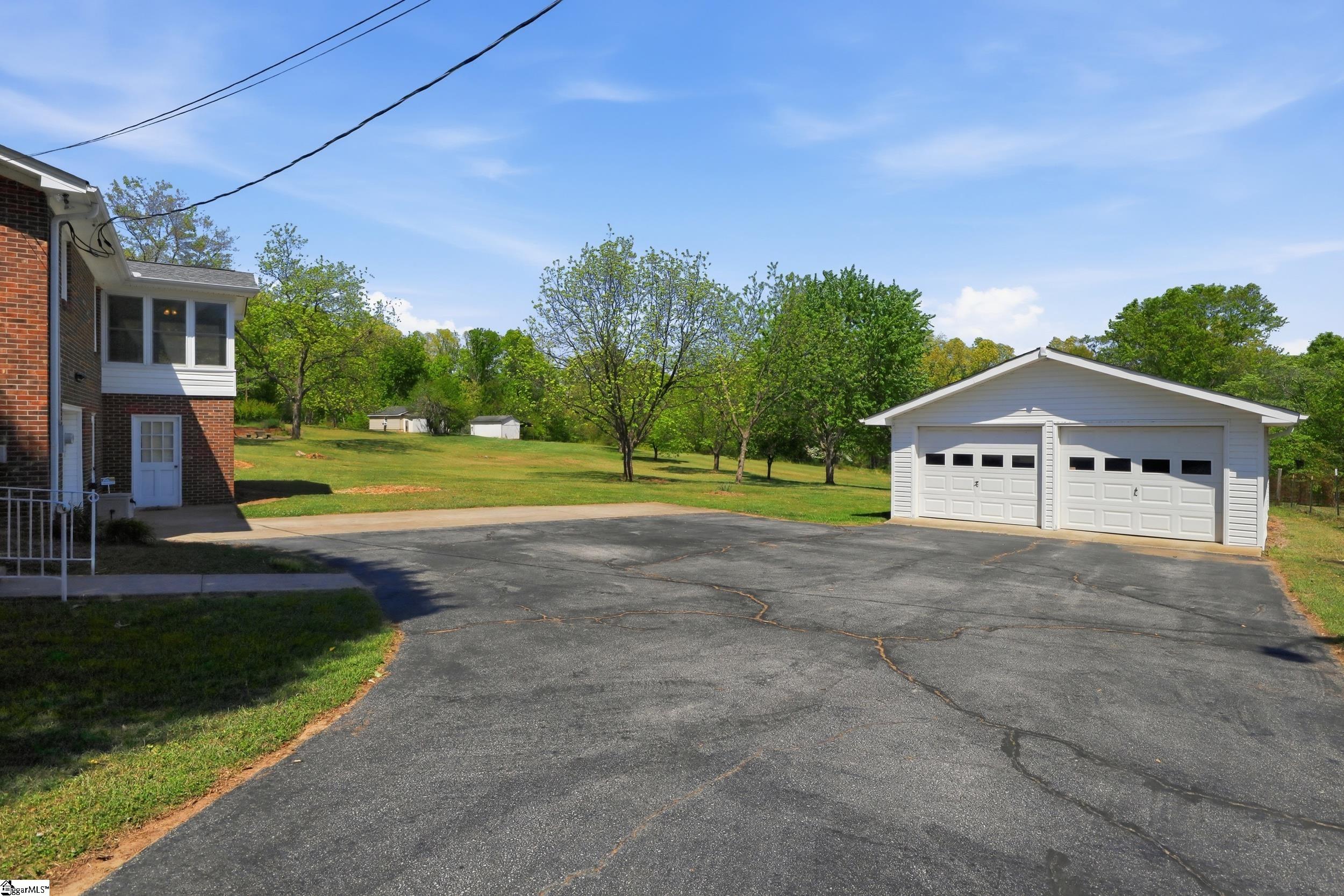 814 Mountain Vew Court Greer, SC 29651