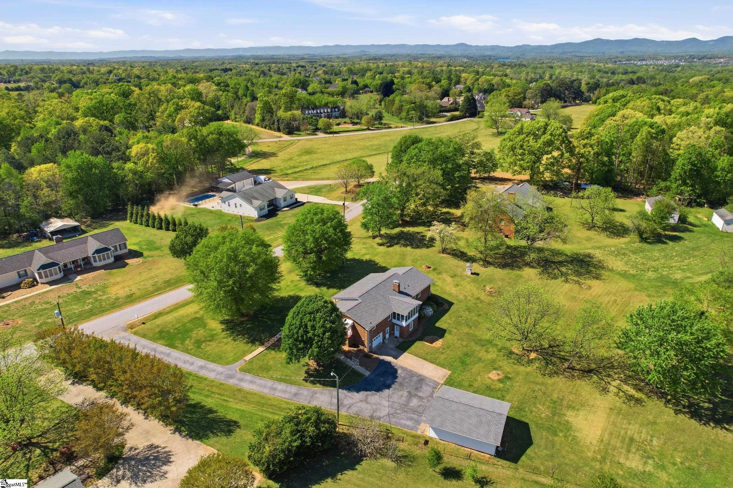 814 Mountain Vew Court Greer, SC 29651