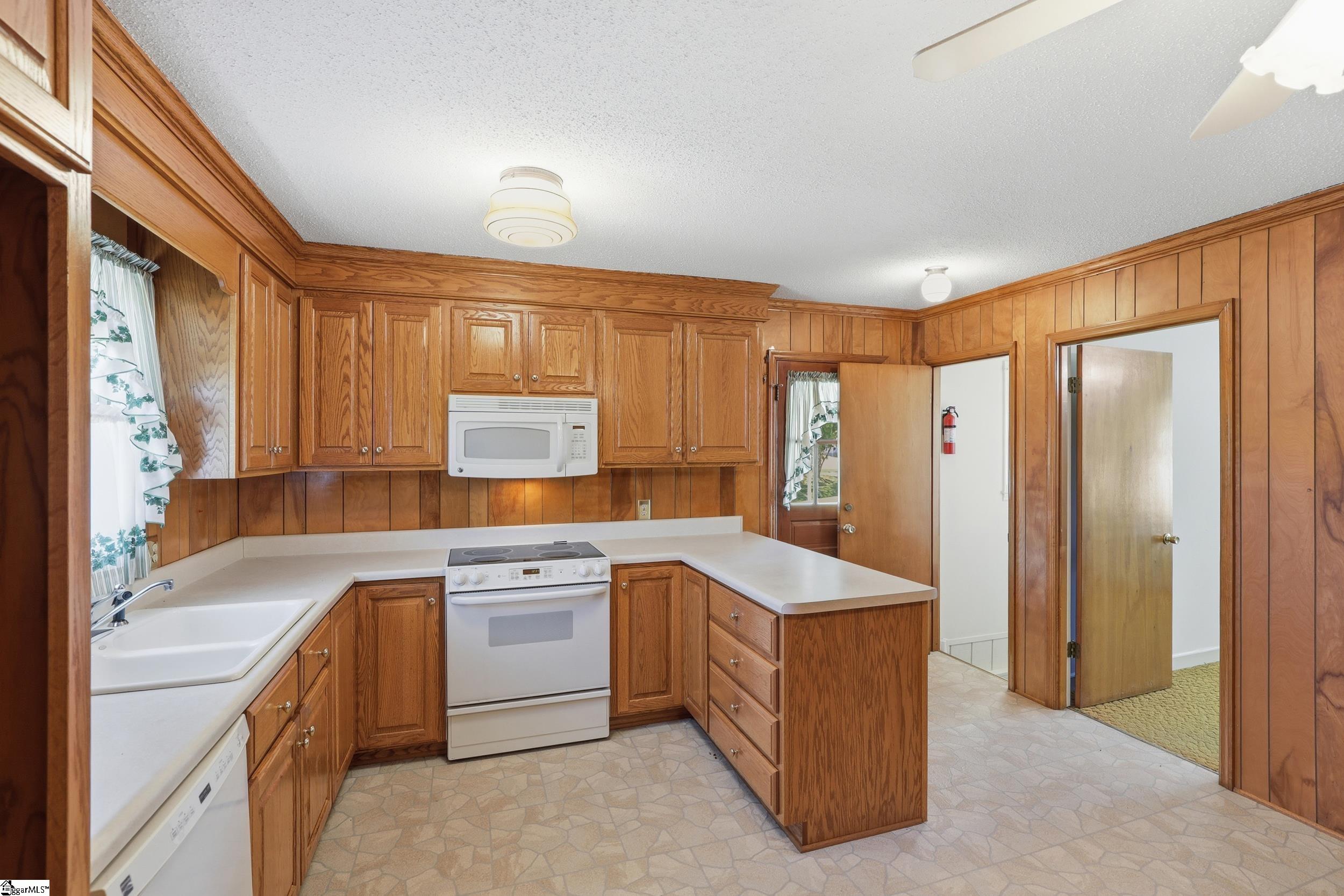 814 Mountain Vew Court Greer, SC 29651