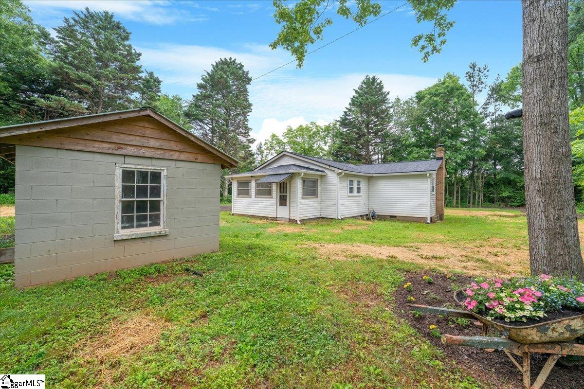 174 Holliday Road Six Mile, SC 29682