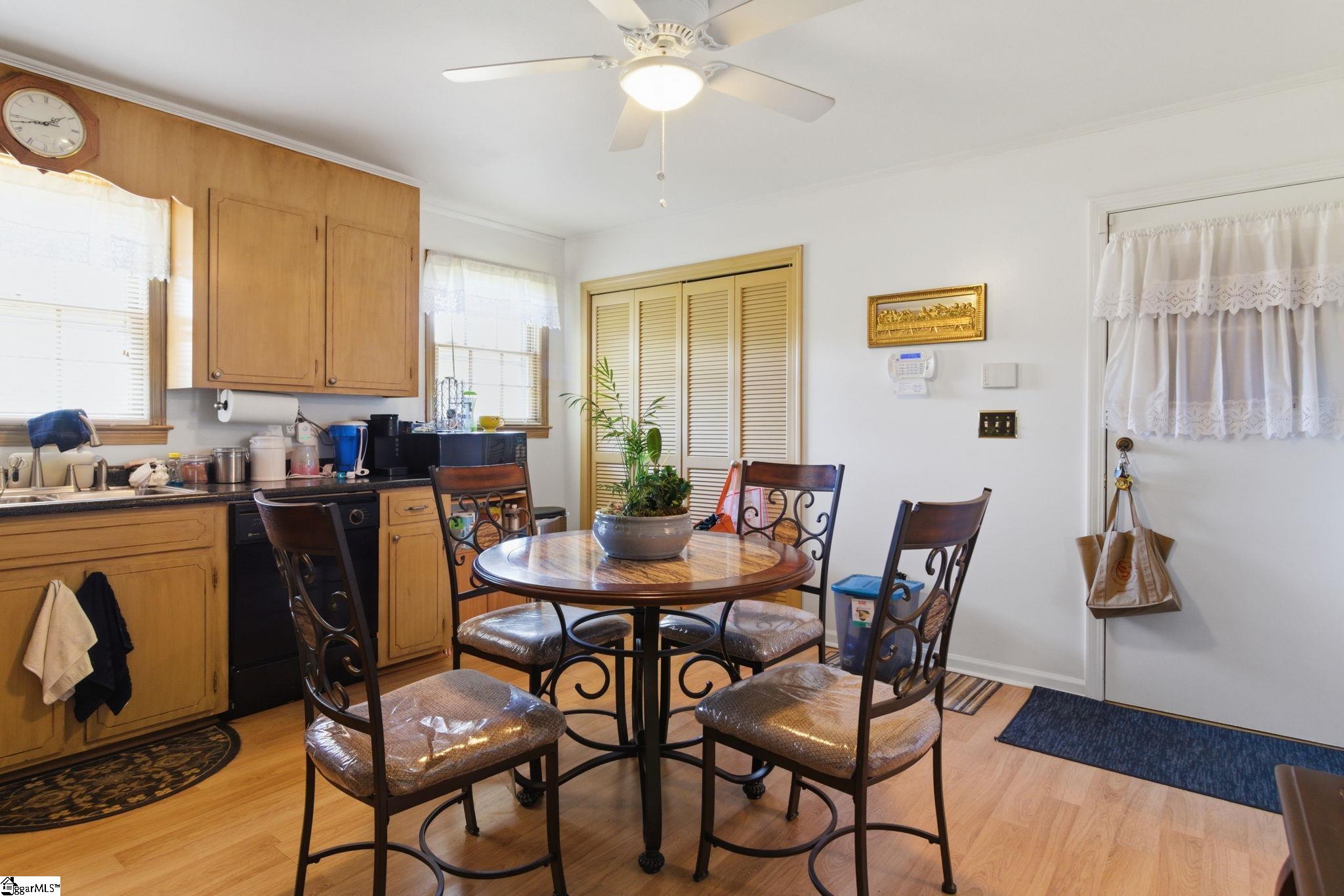 2 Elkhorn Drive Greenville, SC 29617-7425