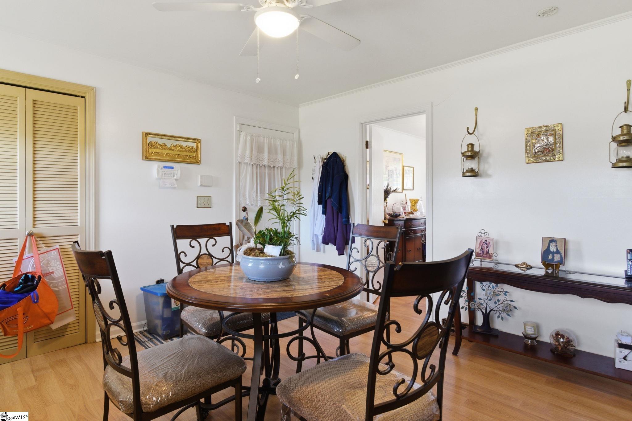 2 Elkhorn Drive Greenville, SC 29617-7425