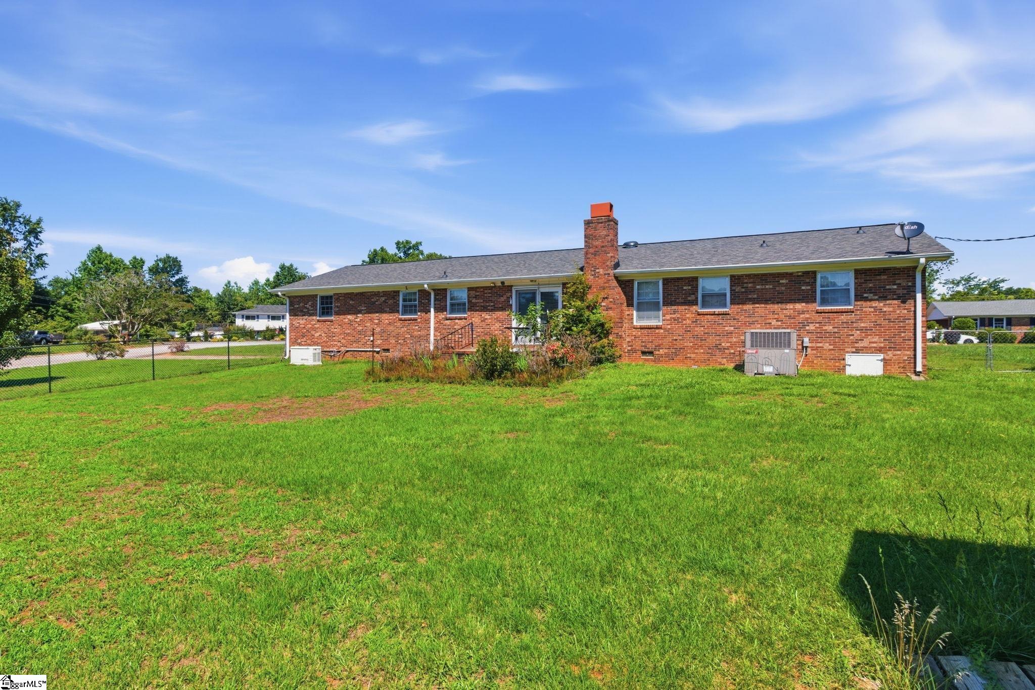 2 Elkhorn Drive Greenville, SC 29617-7425