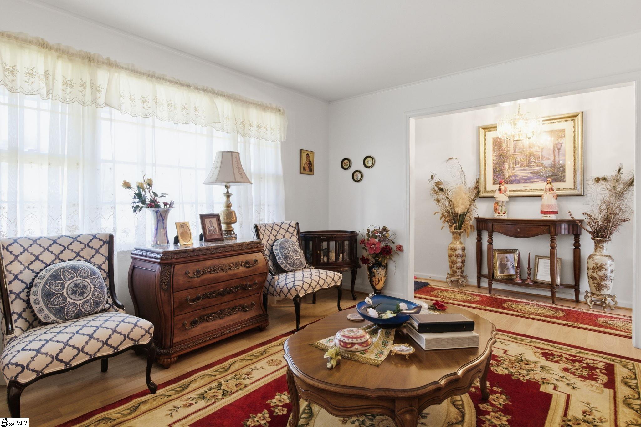 2 Elkhorn Drive Greenville, SC 29617-7425