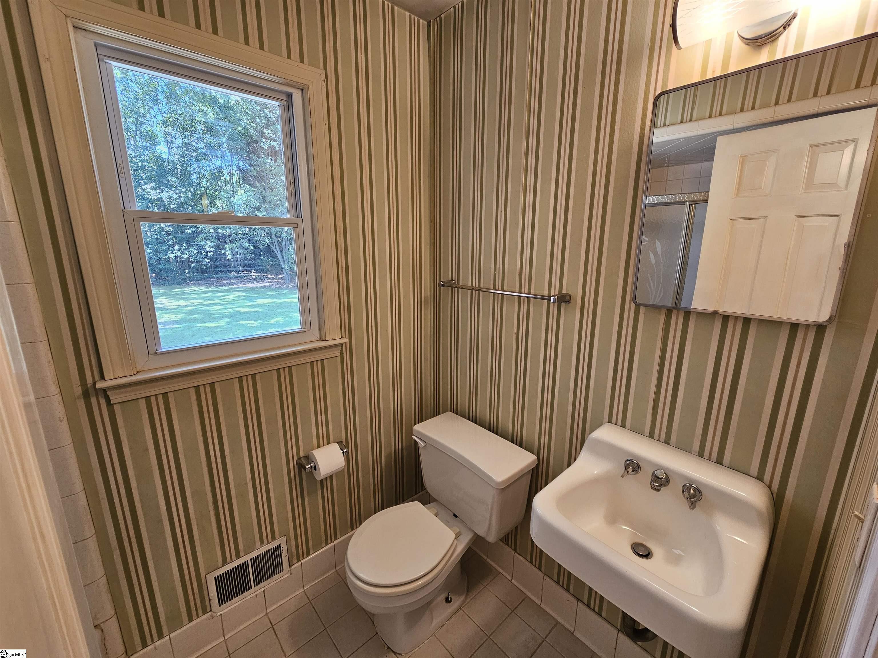 233 Balfer Drive Greenville, SC 29615