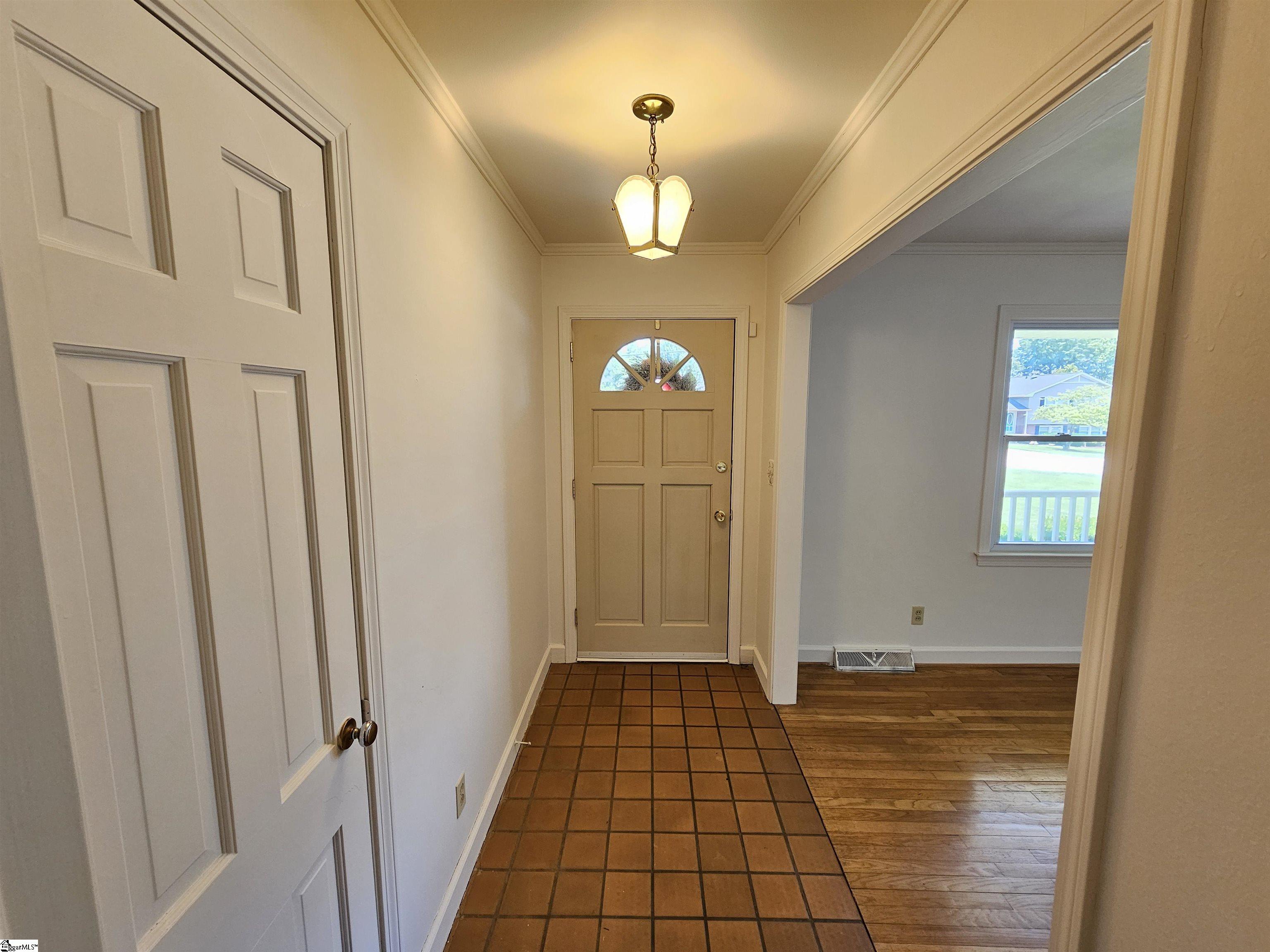 233 Balfer Drive Greenville, SC 29615