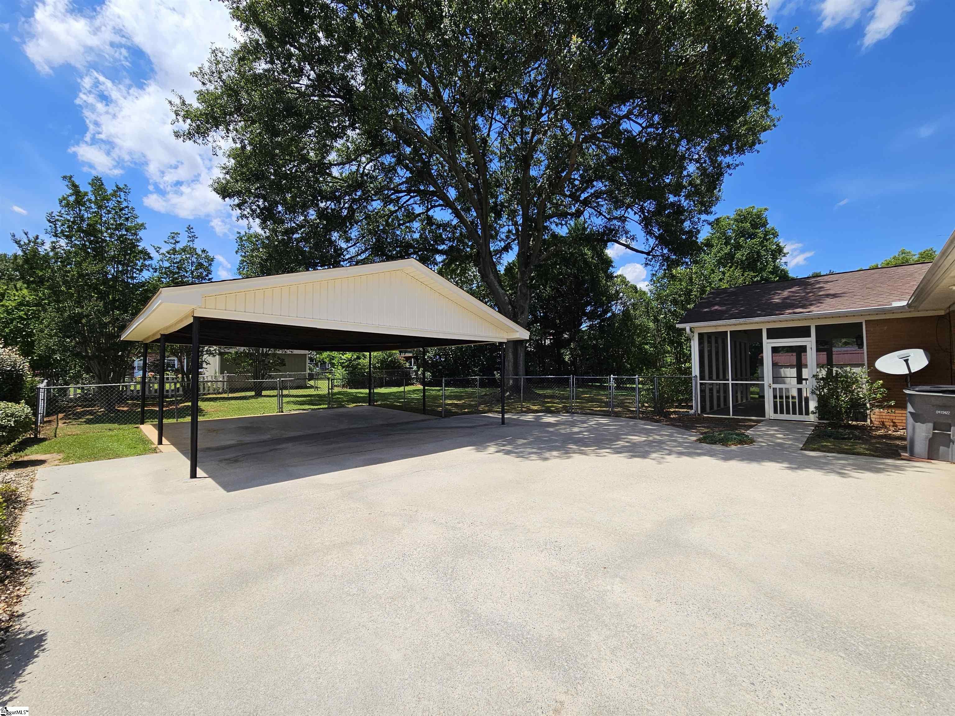 233 Balfer Drive Greenville, SC 29615