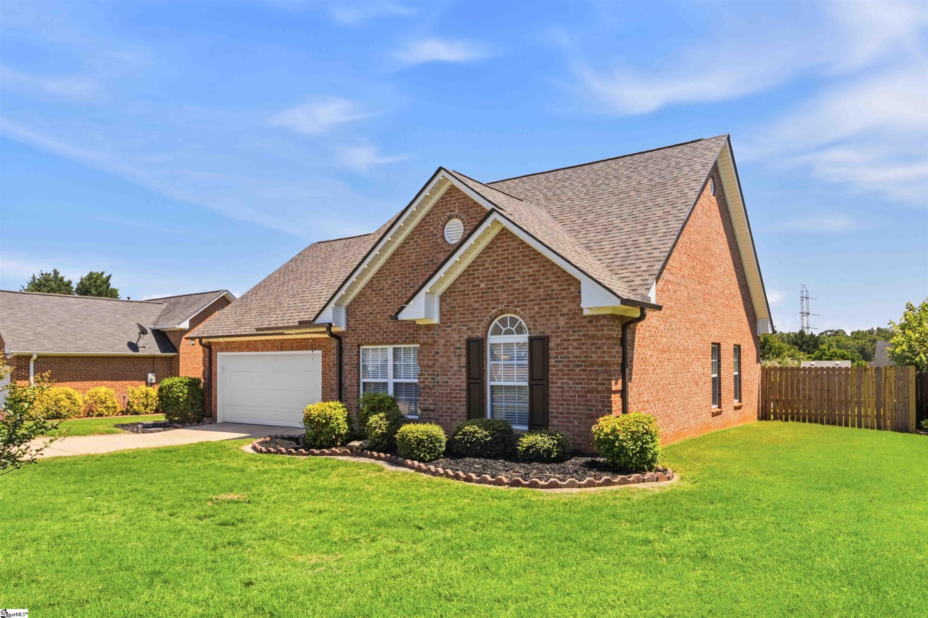 226 Glen Crest Drive Moore, SC 29369
