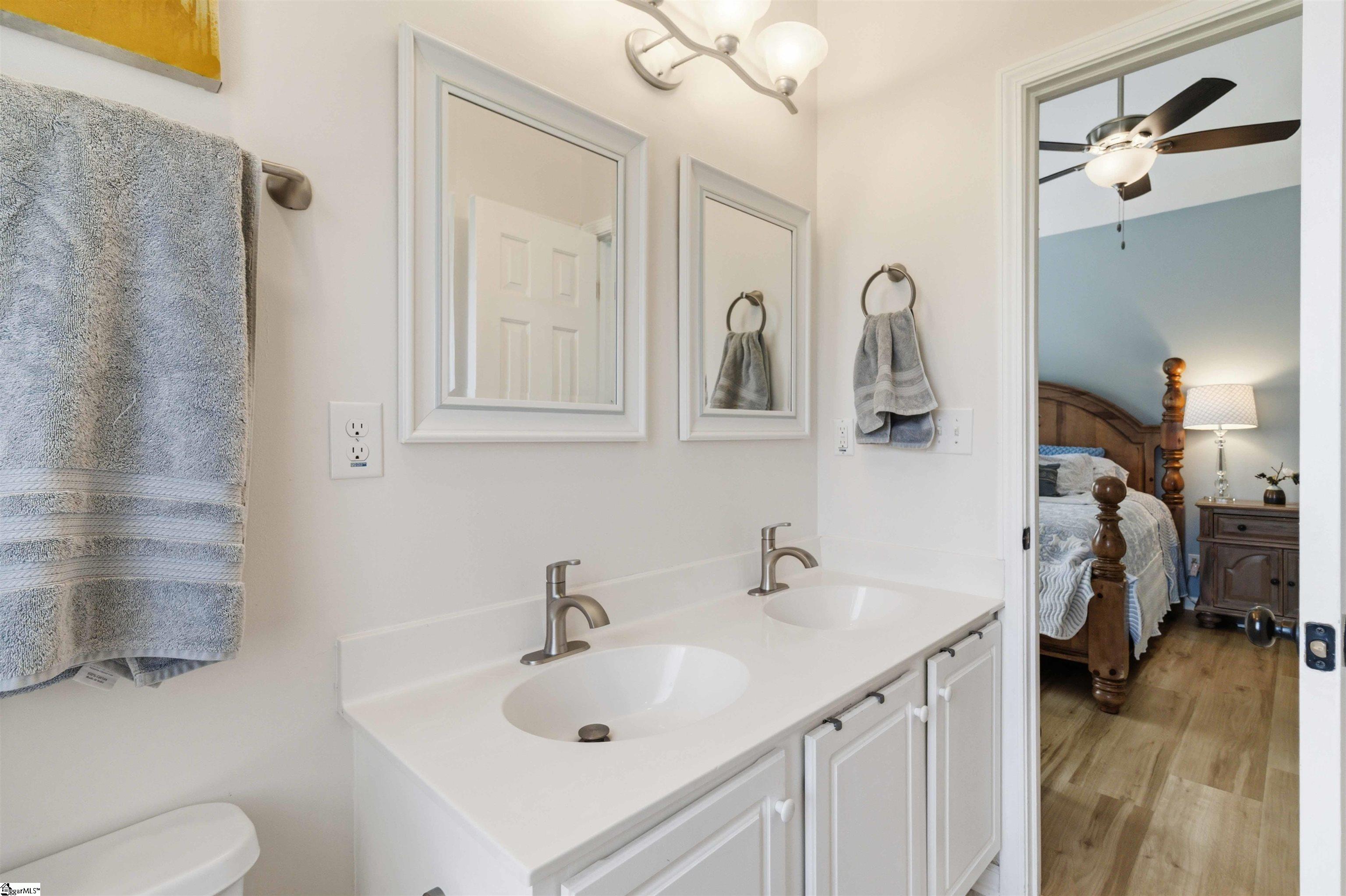 226 Glen Crest Drive Moore, SC 29369
