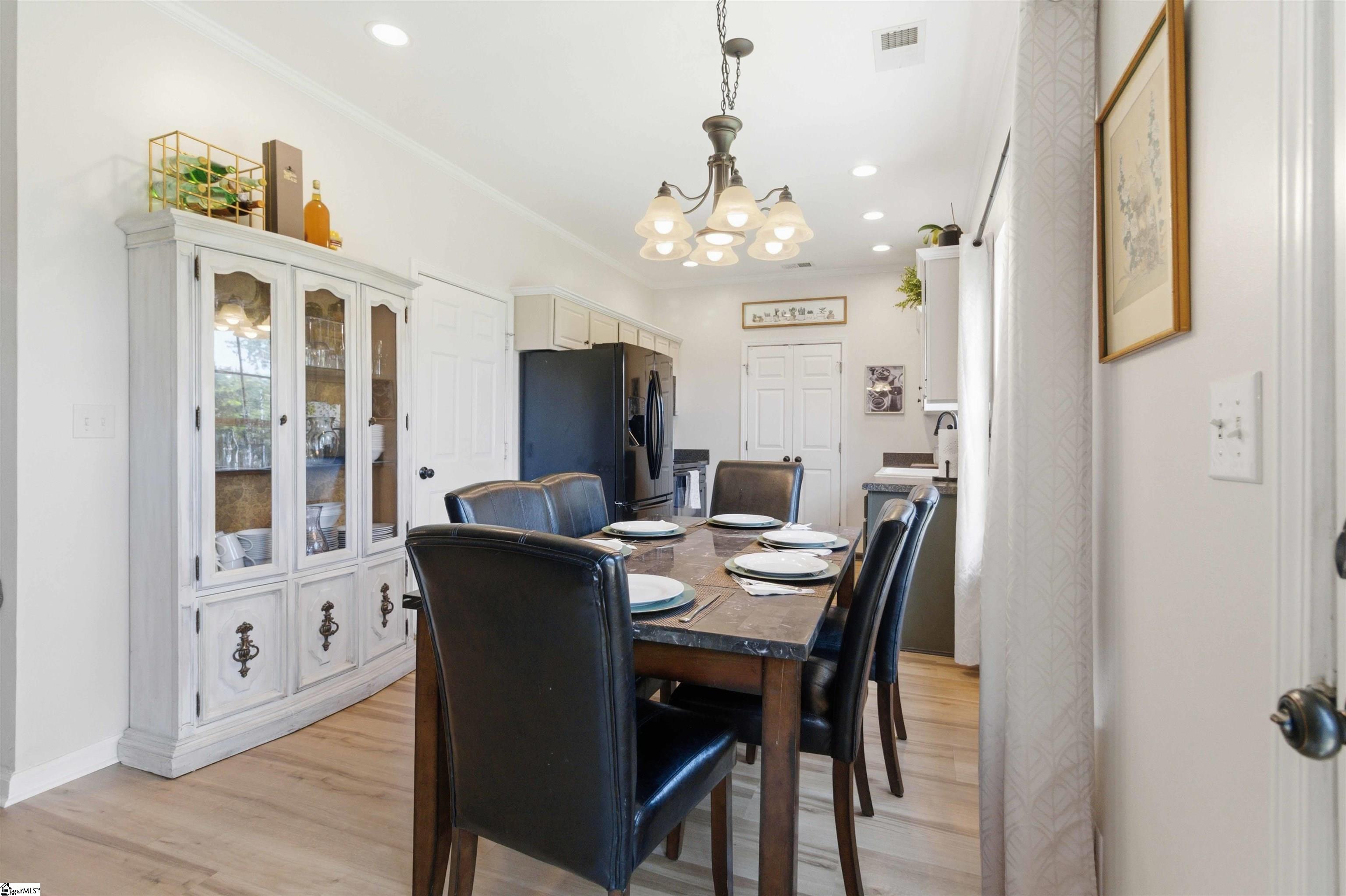 226 Glen Crest Drive Moore, SC 29369