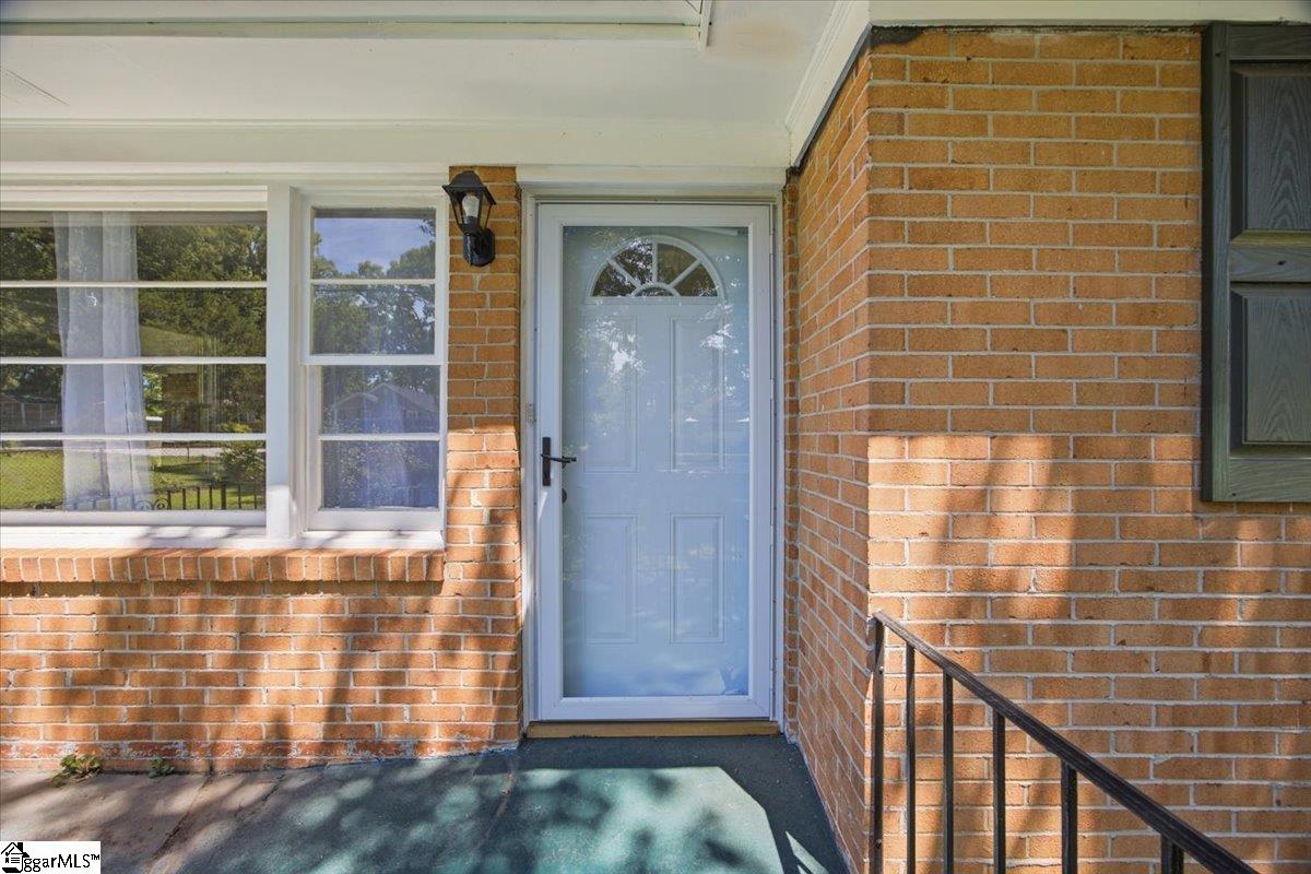 15 Duncan Road Greenville, SC 29617