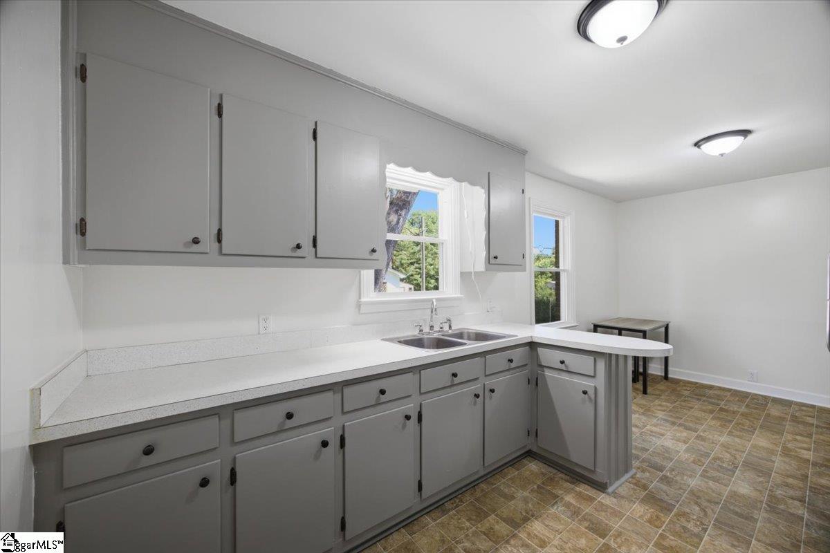 15 Duncan Road Greenville, SC 29617