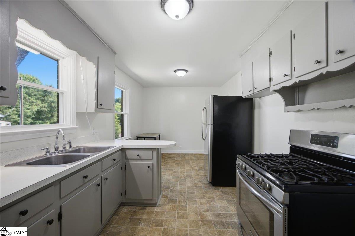15 Duncan Road Greenville, SC 29617