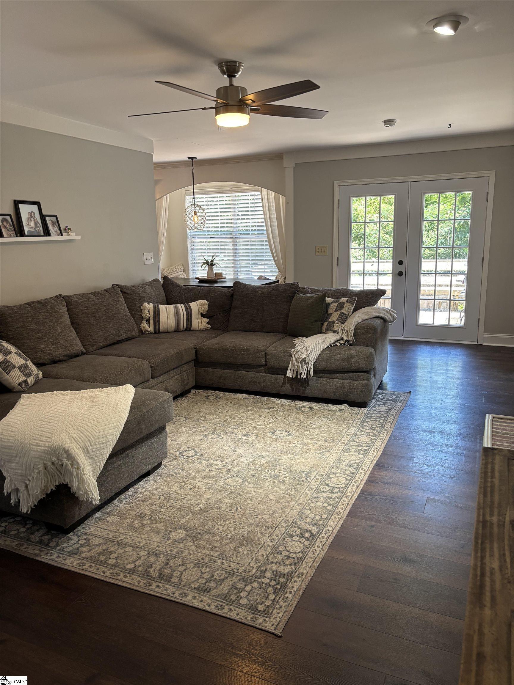 208 Charmar Way Taylors, SC 29687