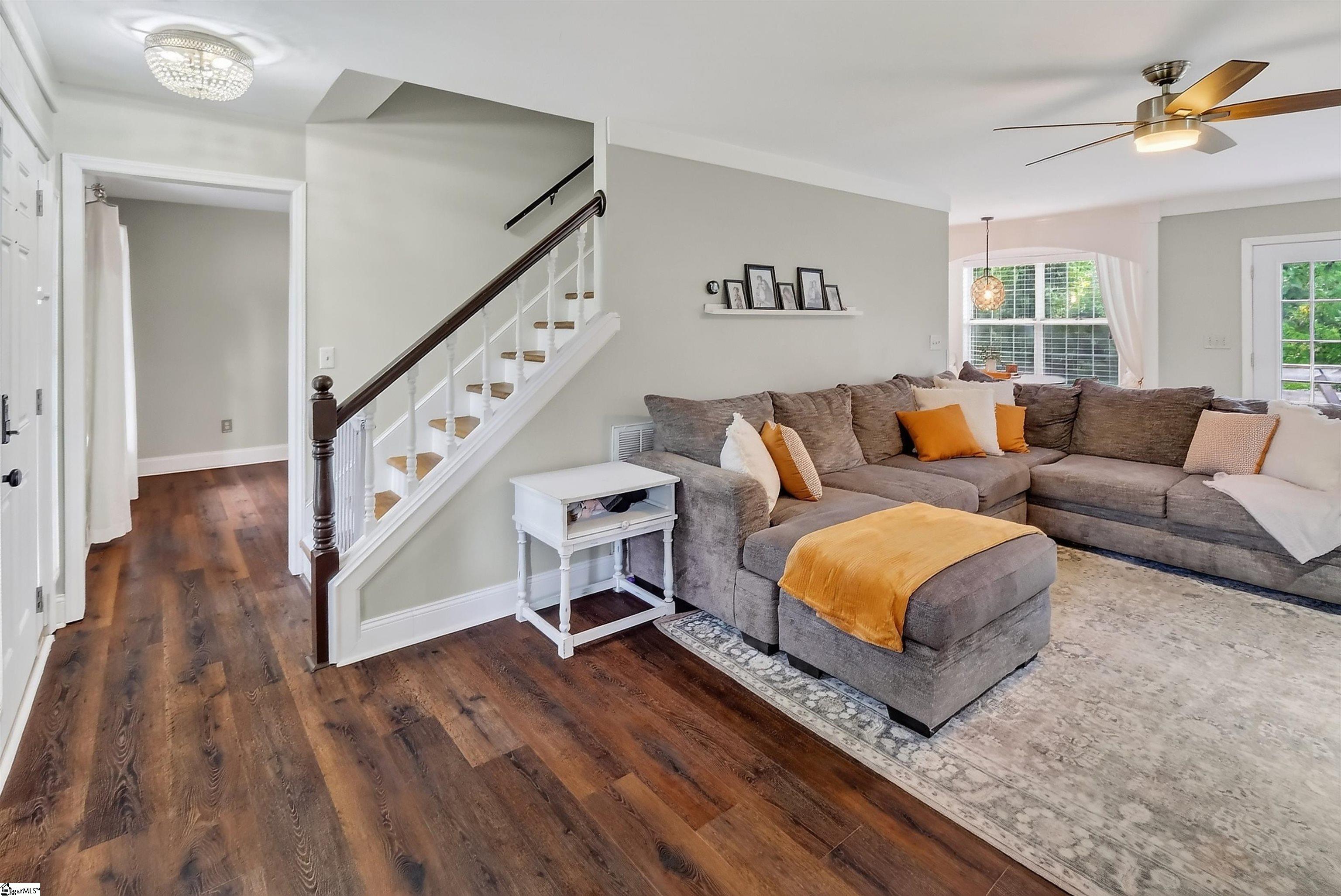 208 Charmar Way, Taylors SC 29687