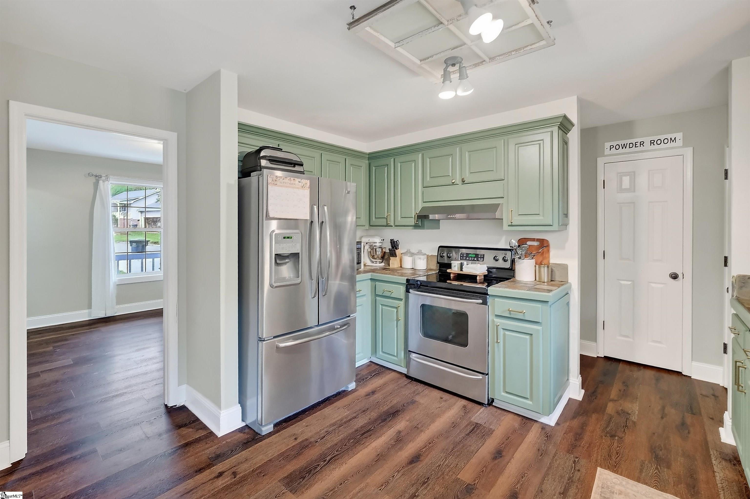 208 Charmar Way, Taylors SC 29687