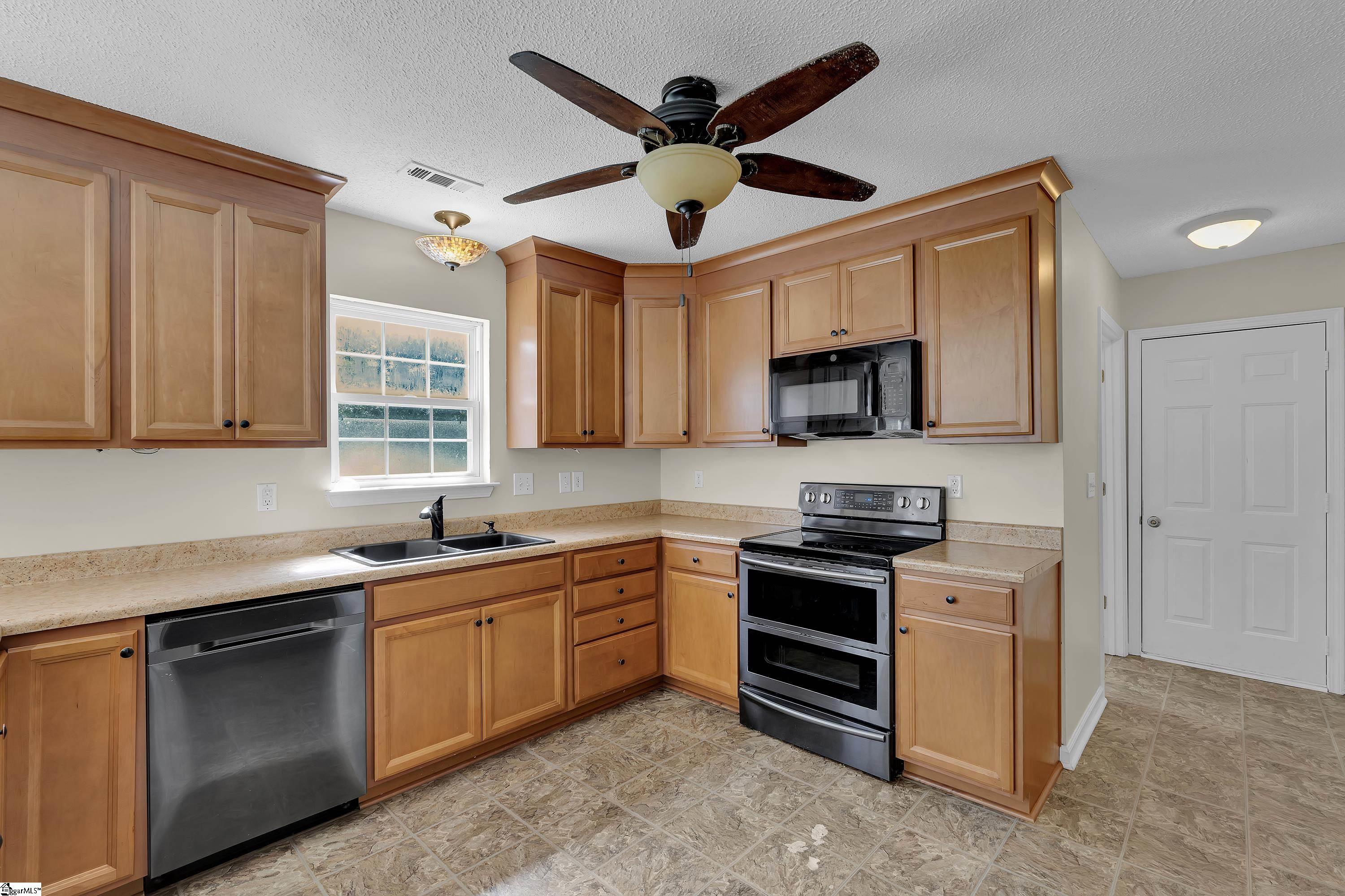 342 Riverside Chase Circle Greer, SC 29650