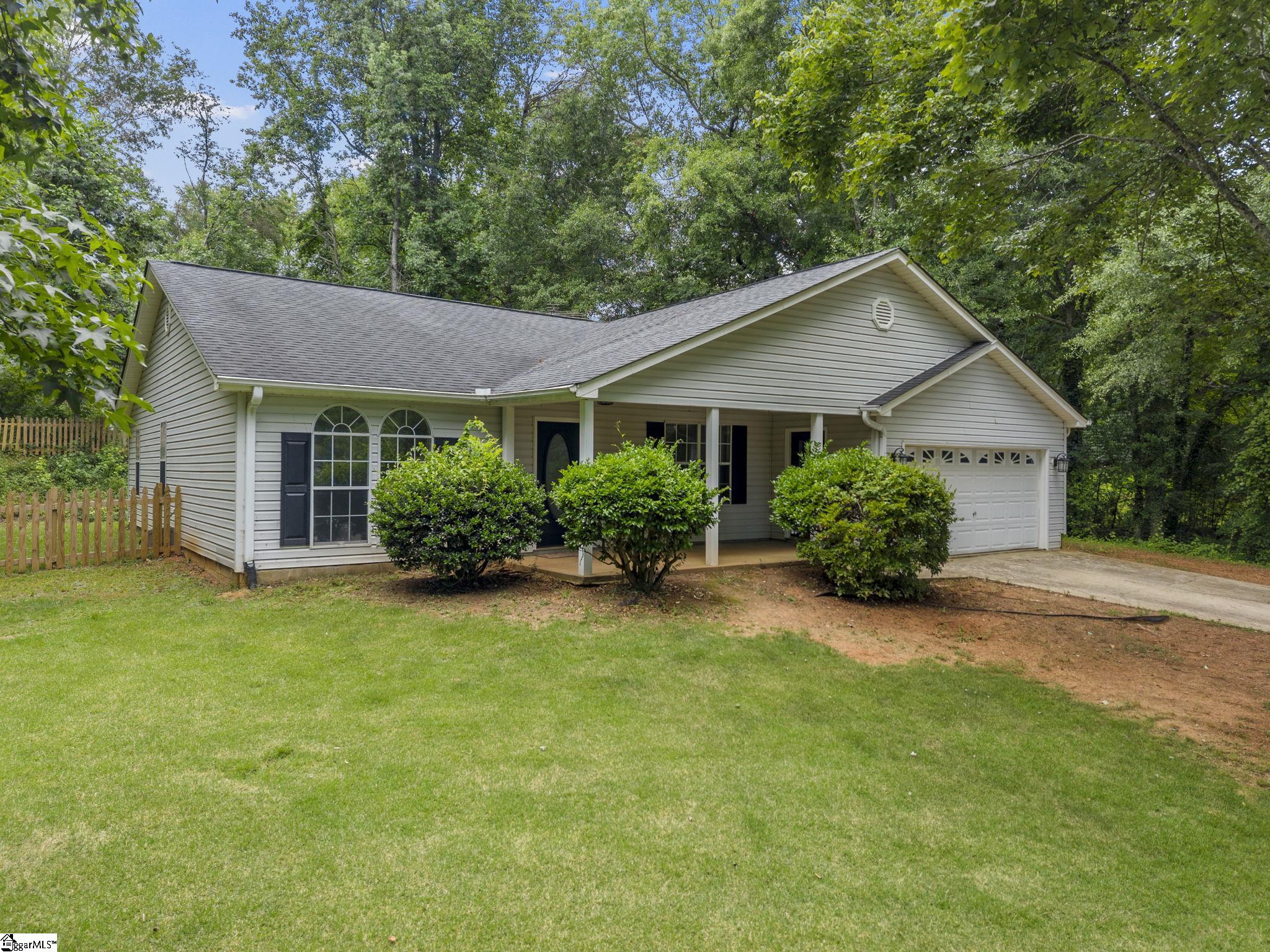 121 Confederate Lane Greer, SC 29651
