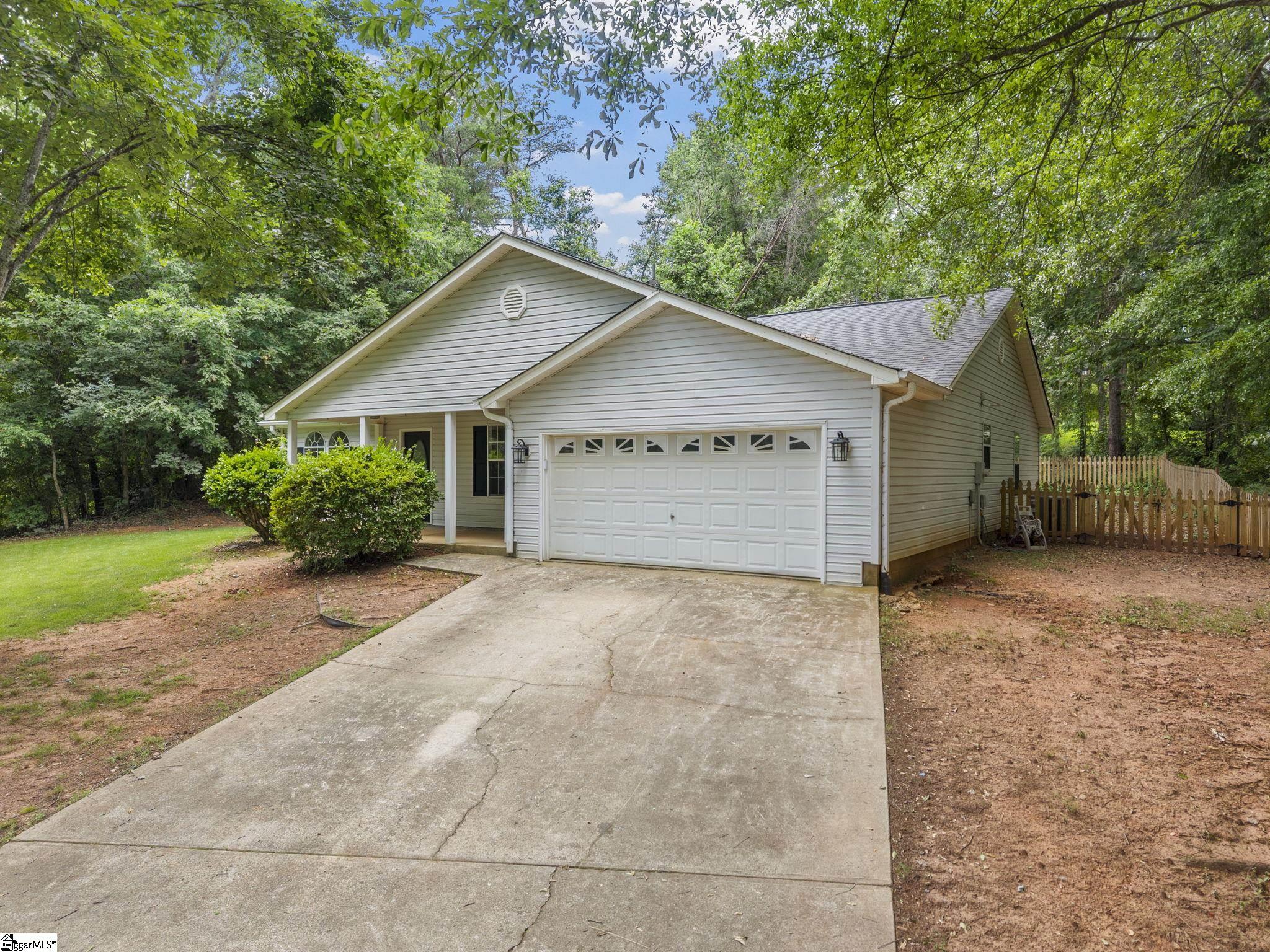 121 Confederate Lane Greer, SC 29651