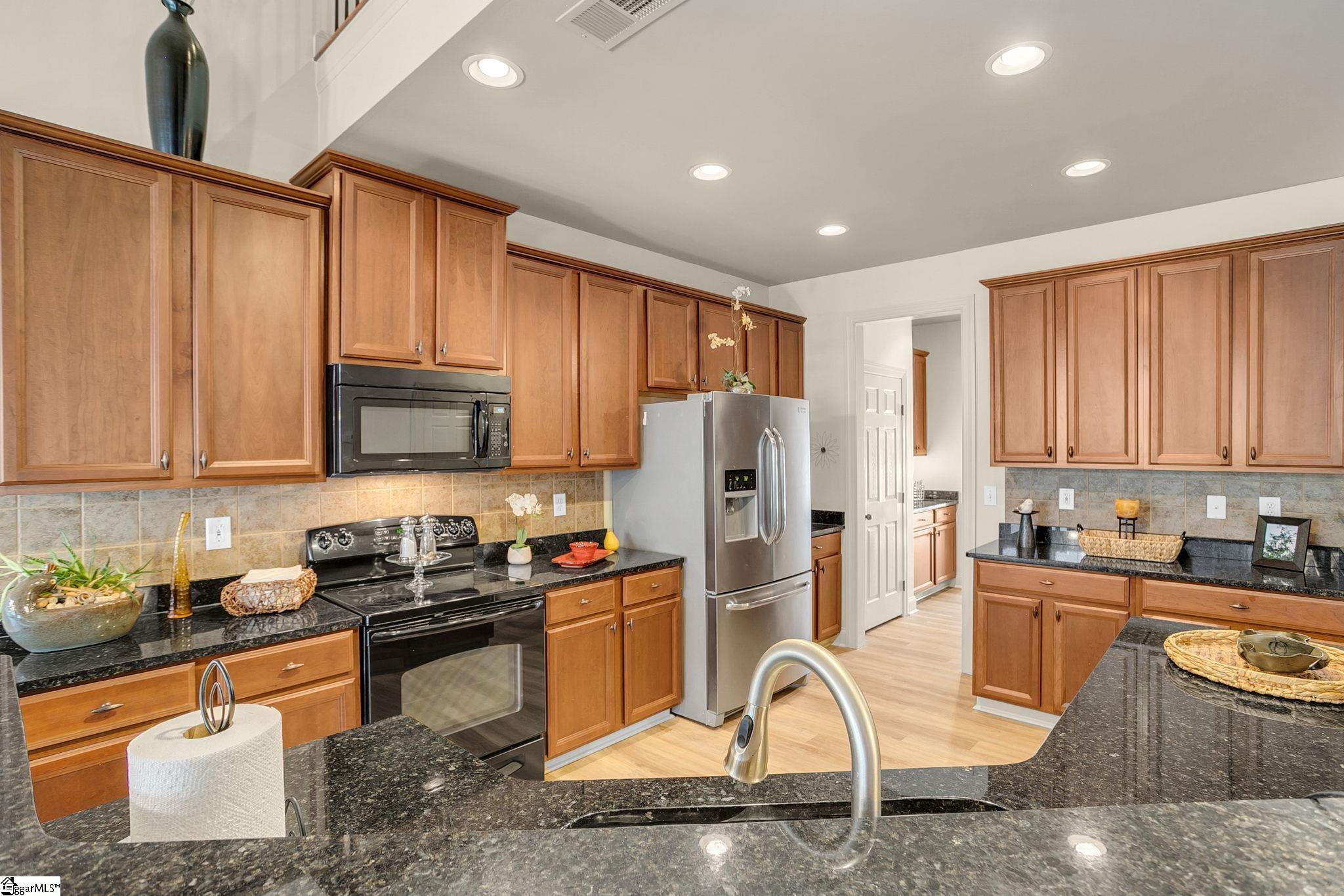 28 Dillworth Court Simpsonville, SC 29681