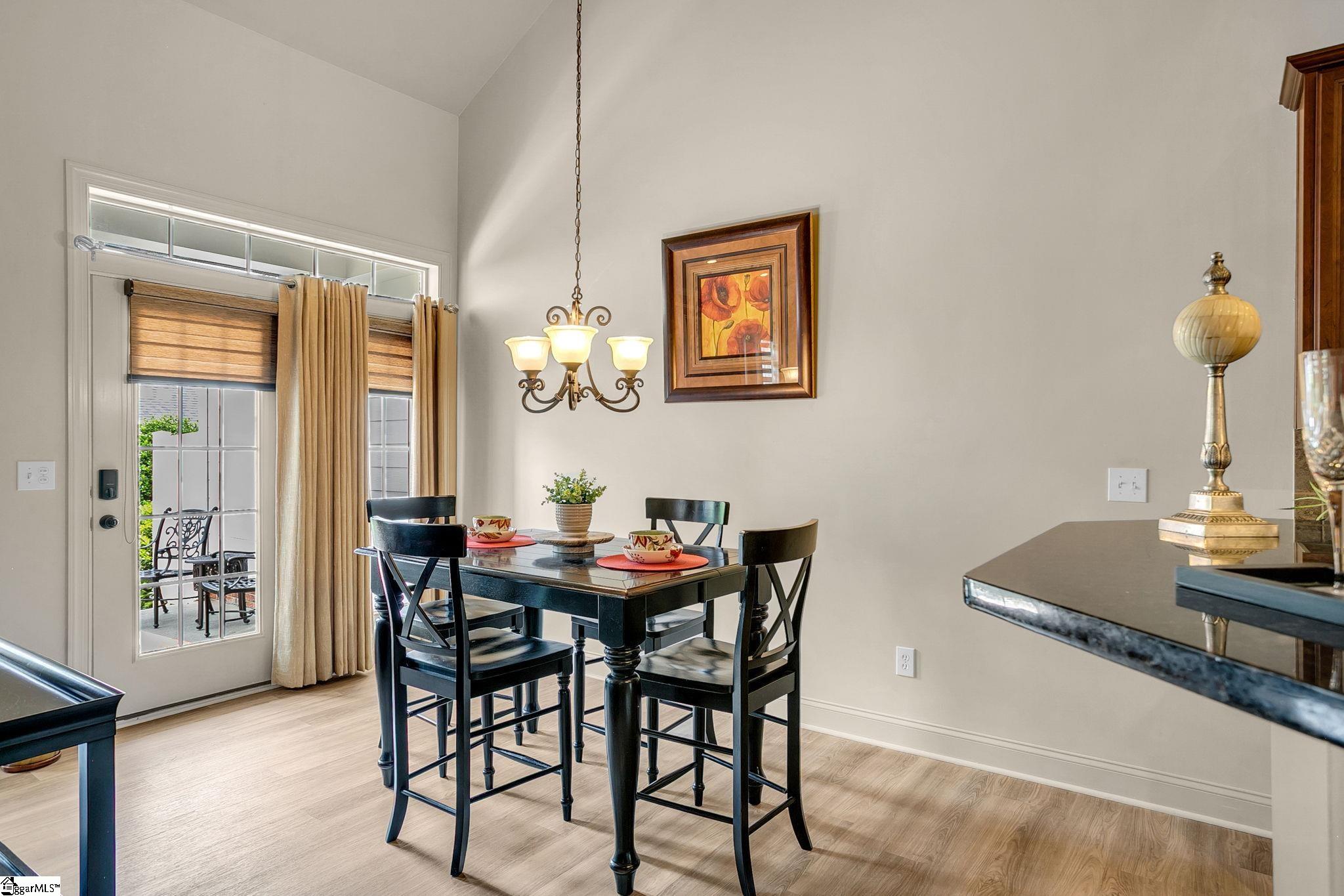 28 Dillworth Court Simpsonville, SC 29681