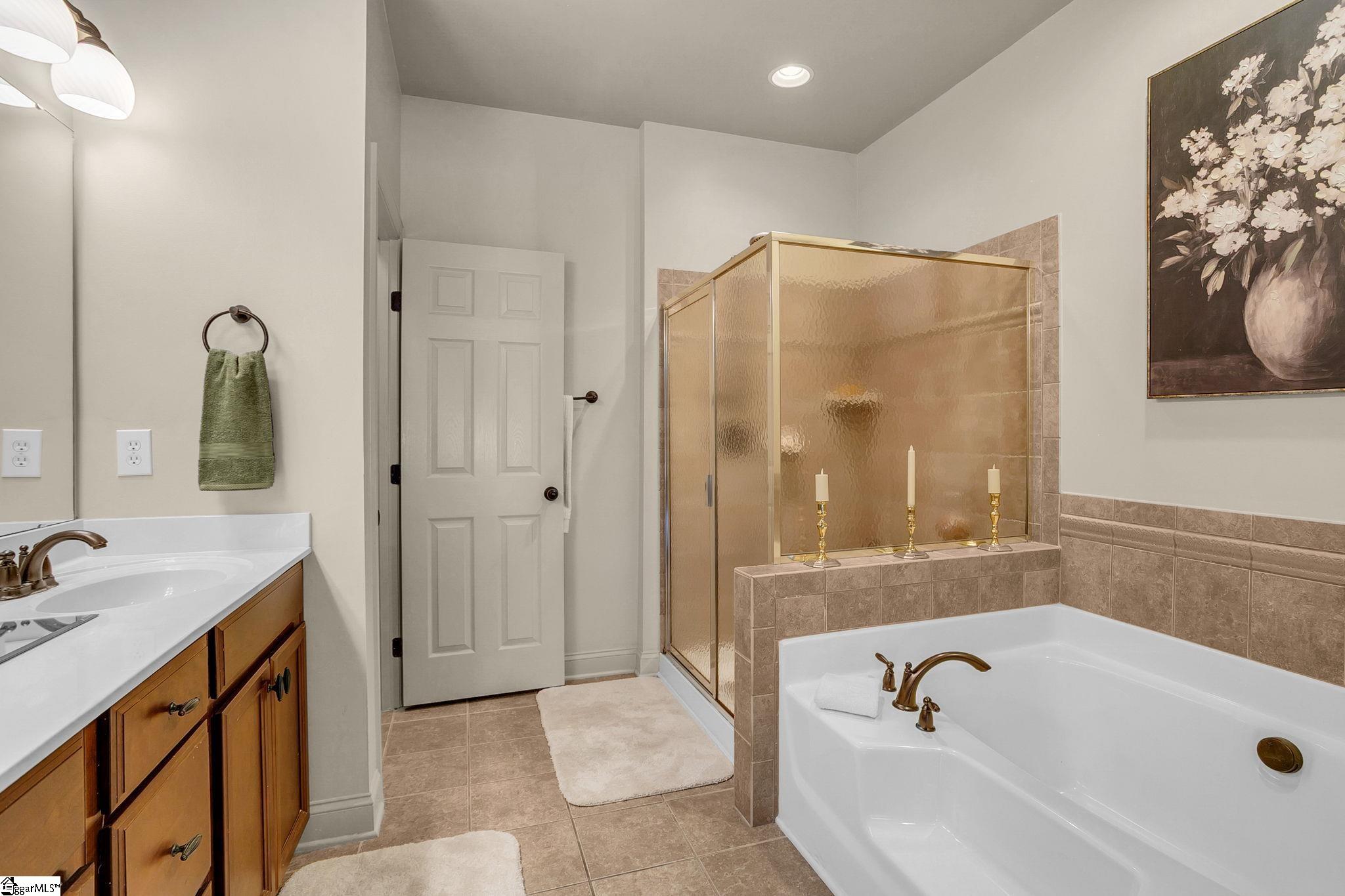 28 Dillworth Court Simpsonville, SC 29681