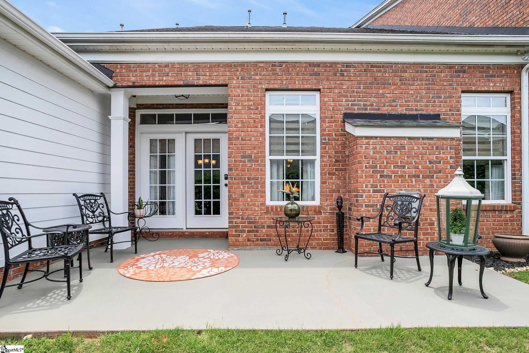 28 Dillworth Court Simpsonville, SC 29681