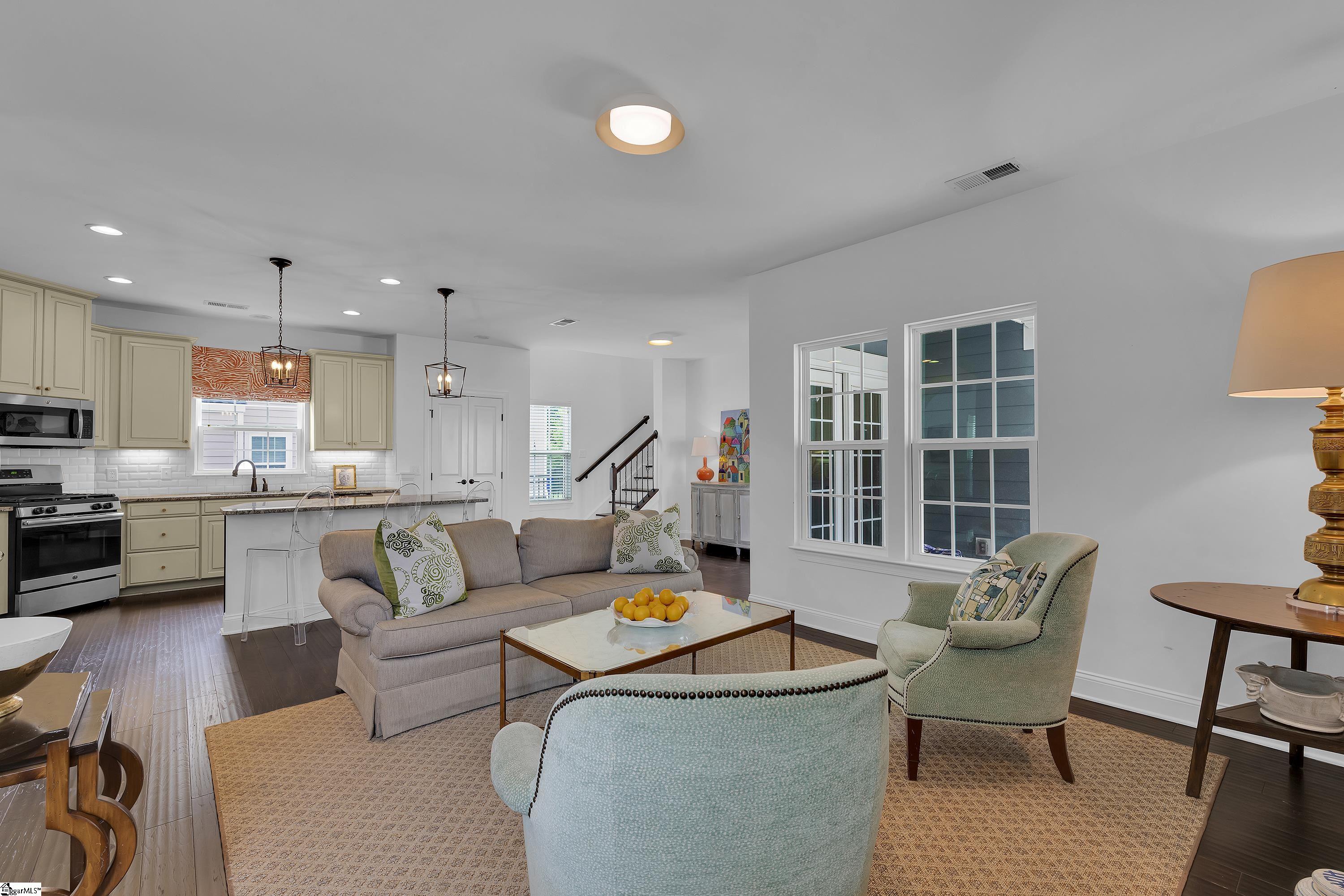 215 Algonquin Trail Greenville, SC 29607