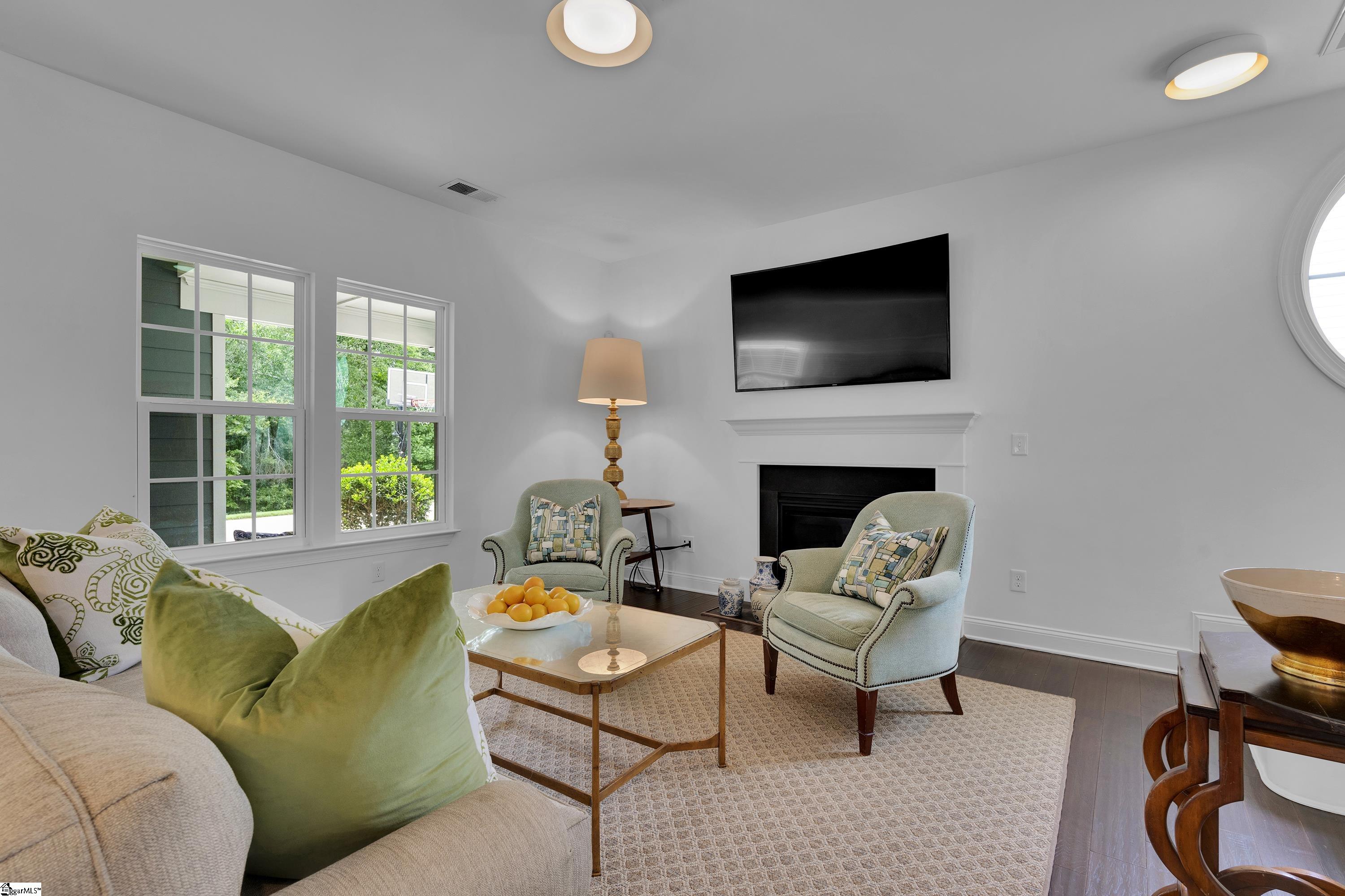 215 Algonquin Trail Greenville, SC 29607