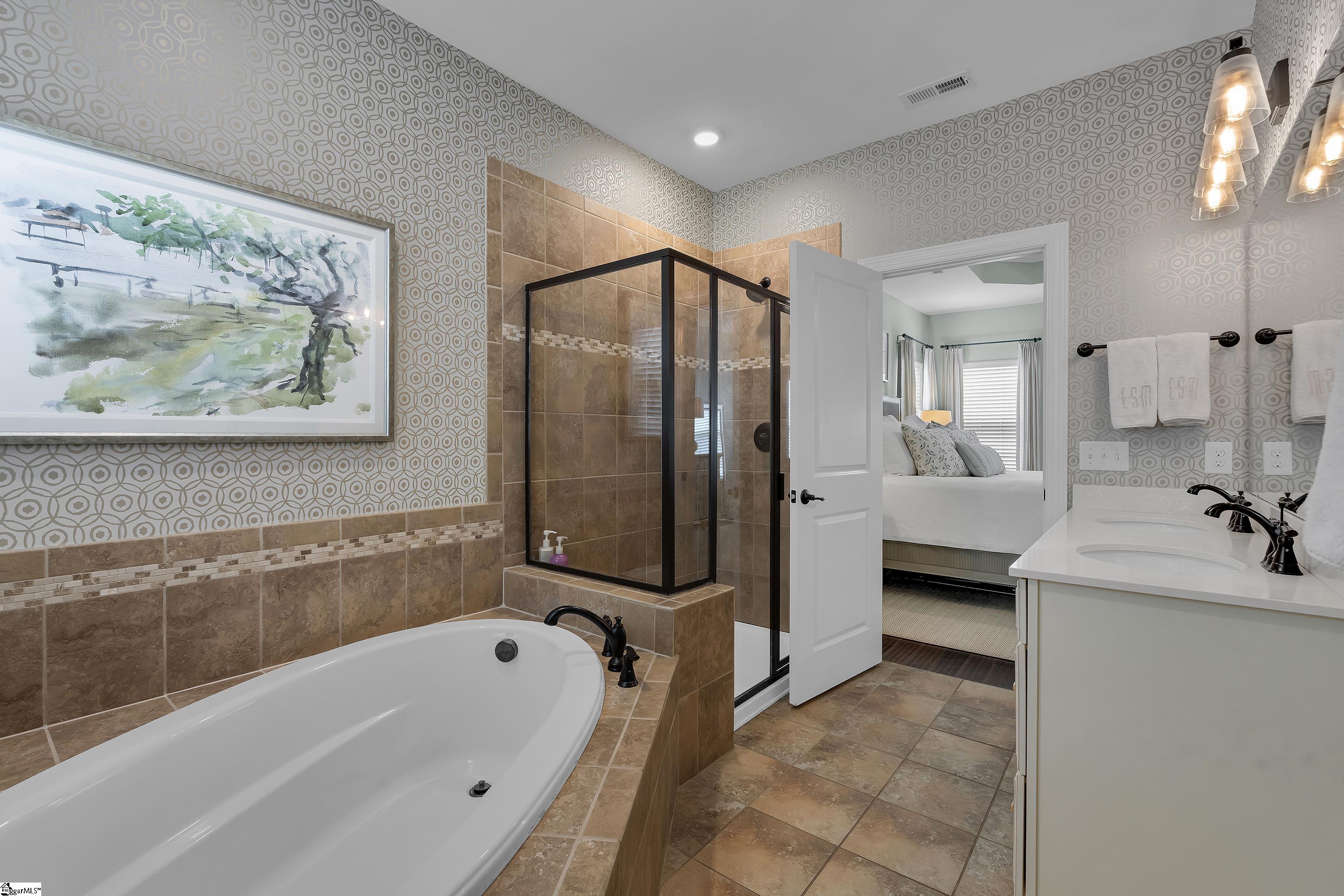 215 Algonquin Trail Greenville, SC 29607