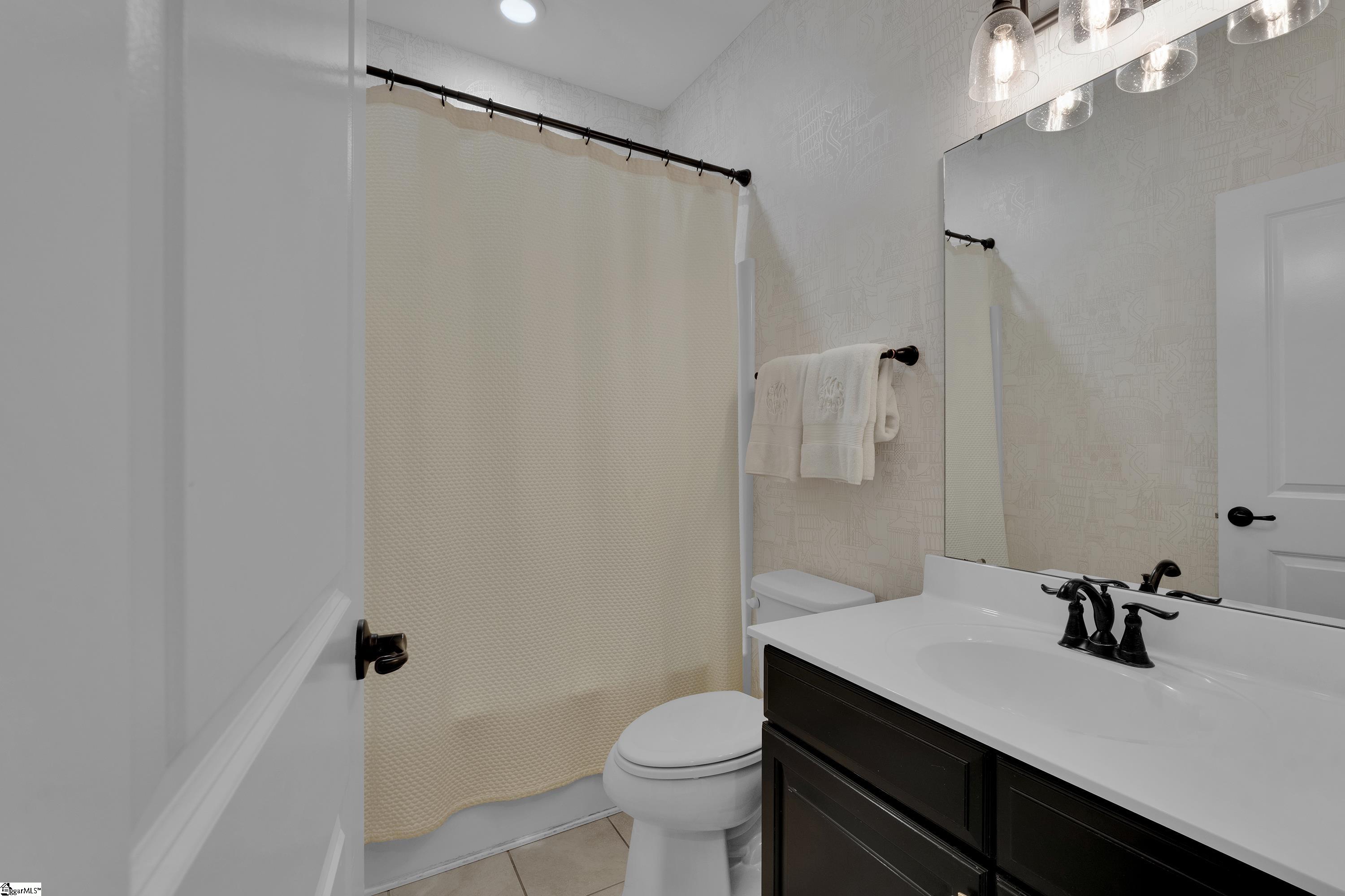 215 Algonquin Trail Greenville, SC 29607