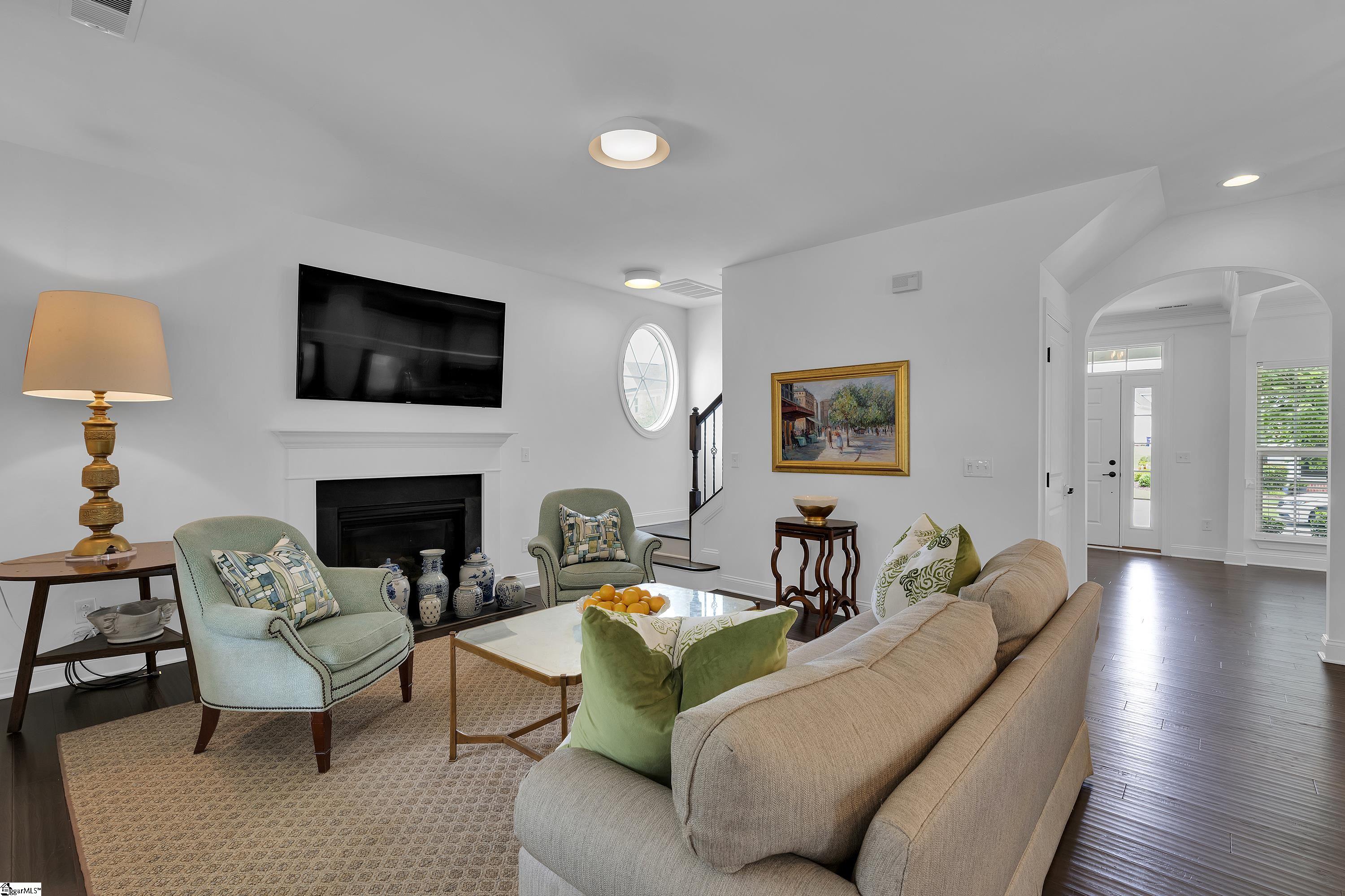 215 Algonquin Trail Greenville, SC 29607