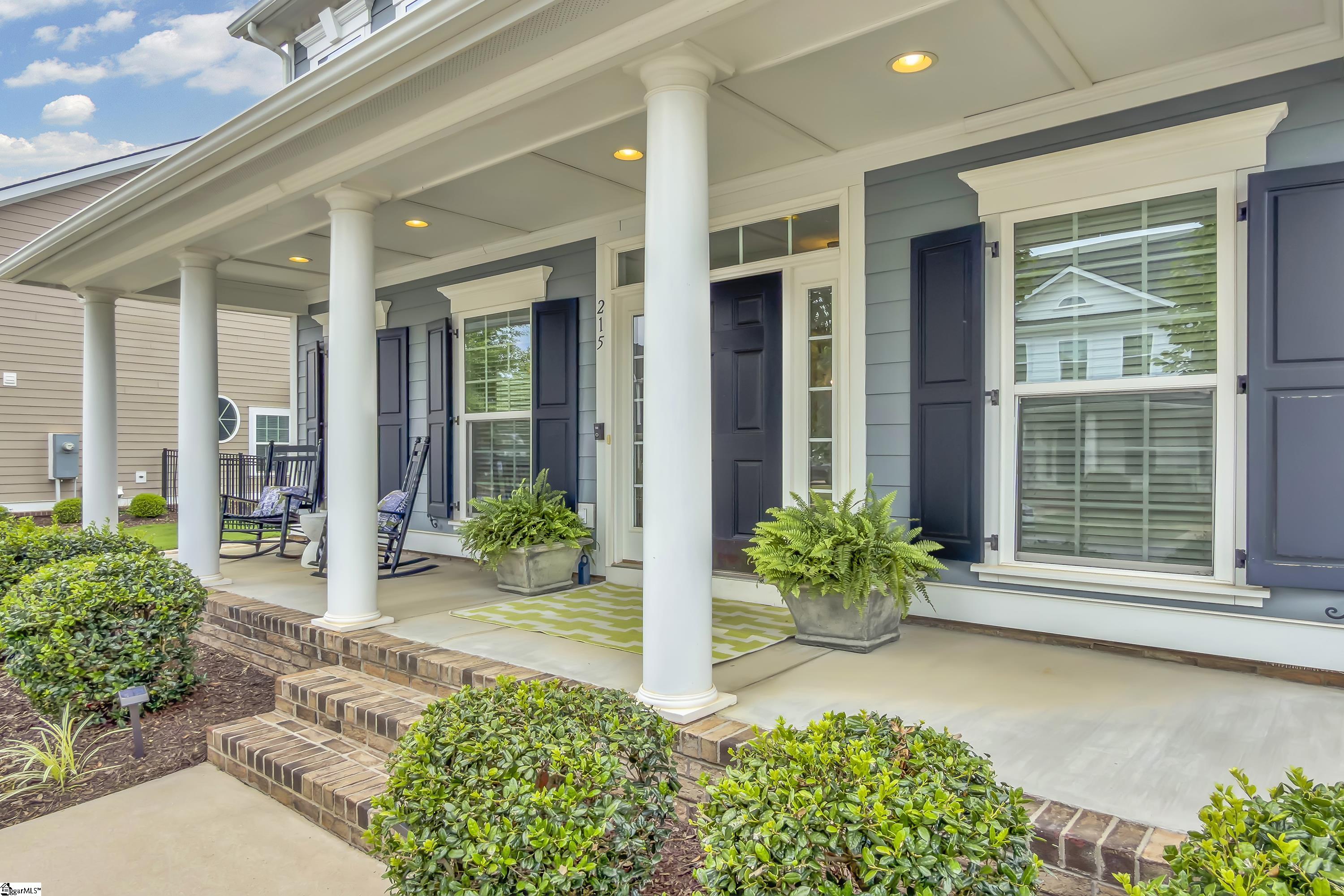 215 Algonquin Trail Greenville, SC 29607