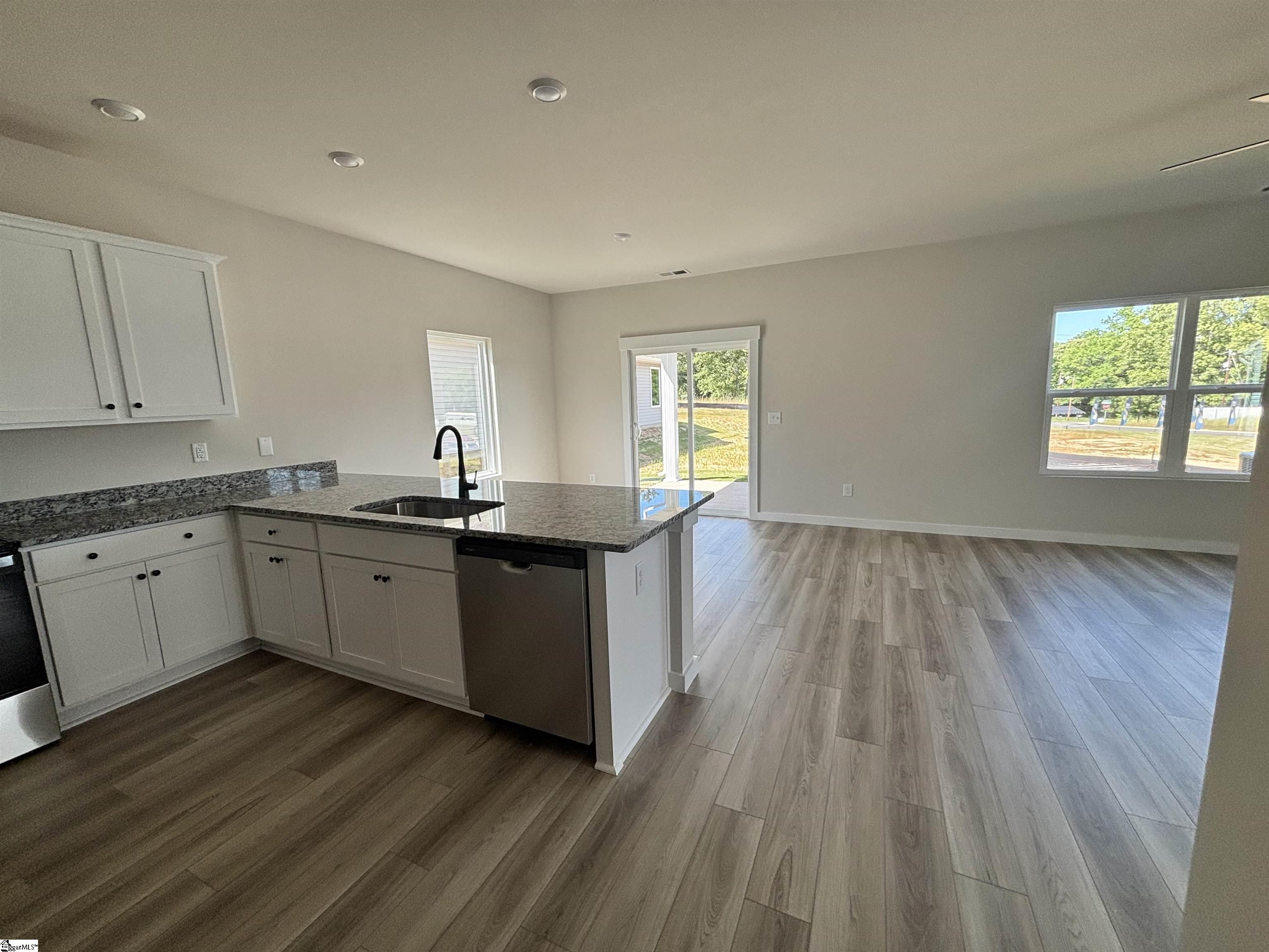 438 West Claywalk Road Woodruff, SC 29388