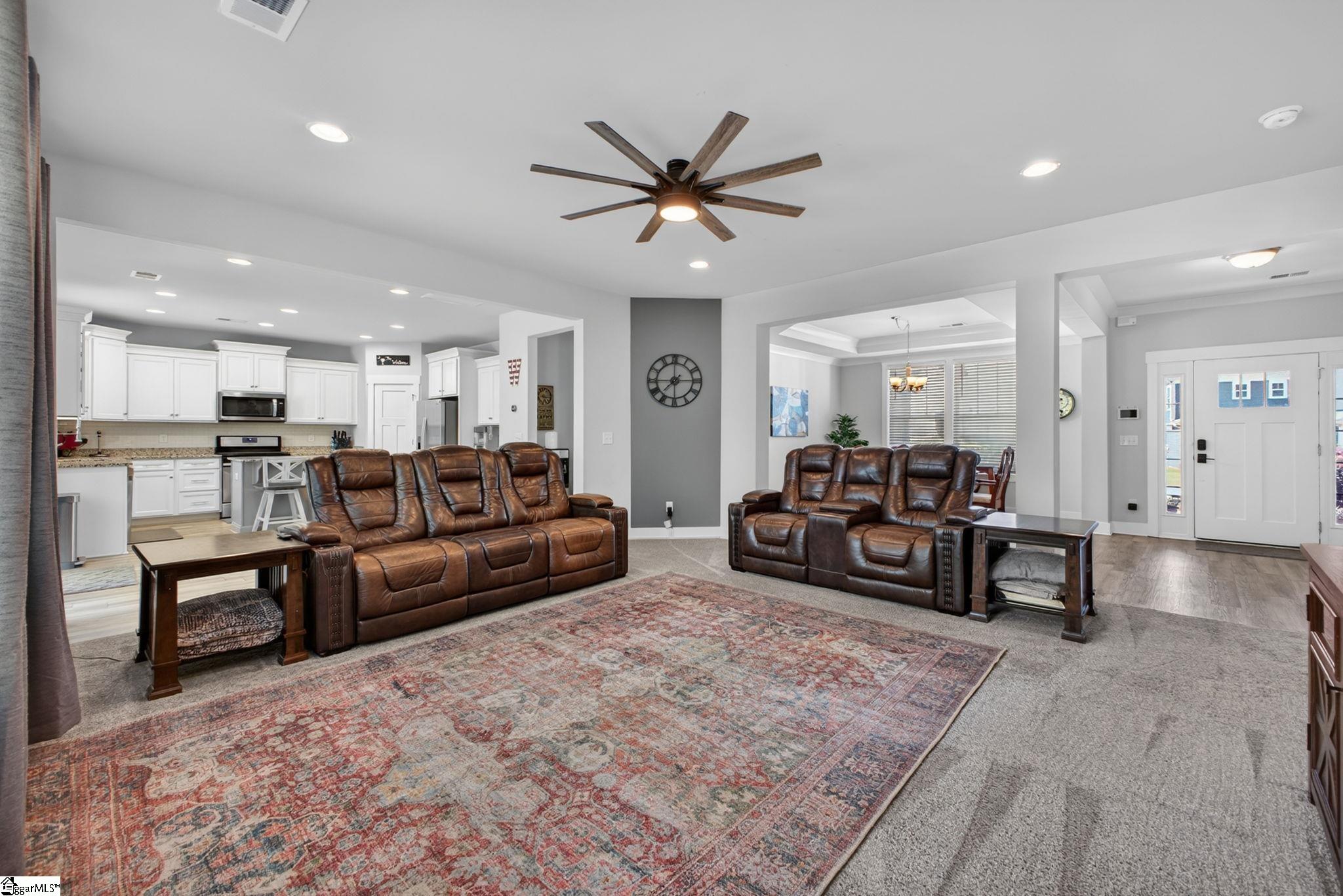 904 Lockhurst Drive Simpsonville, SC 29681