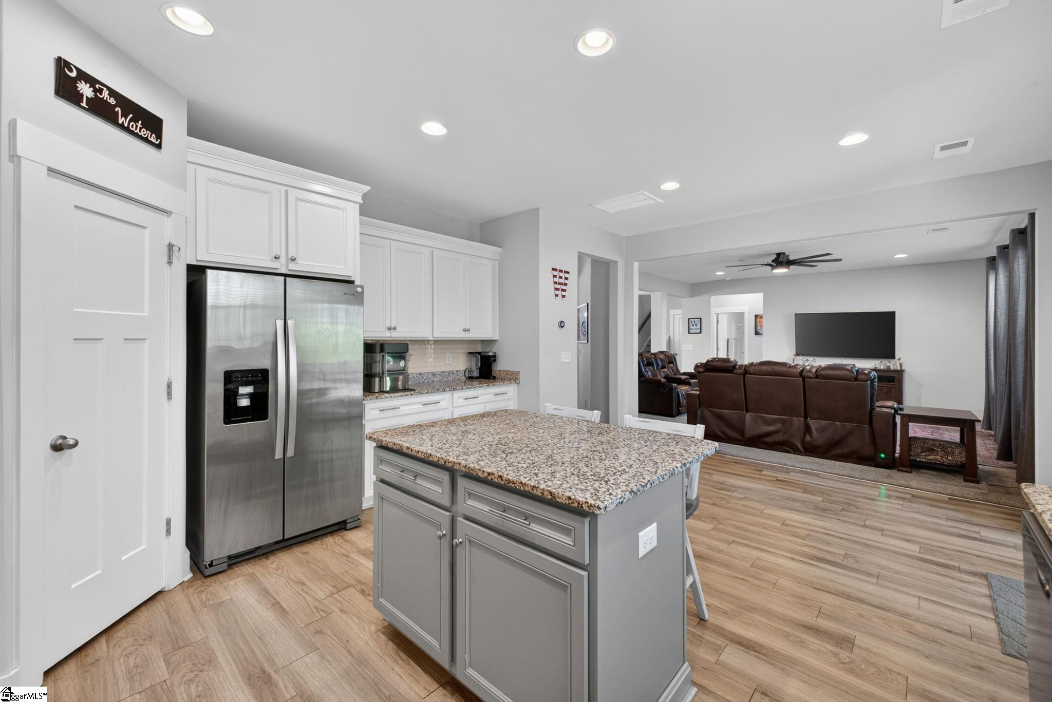 904 Lockhurst Drive Simpsonville, SC 29681