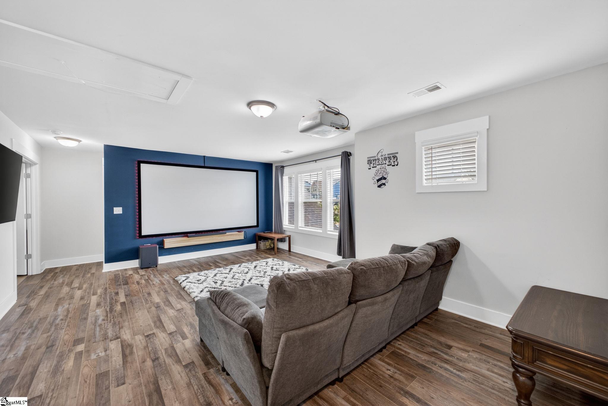 904 Lockhurst Drive Simpsonville, SC 29681