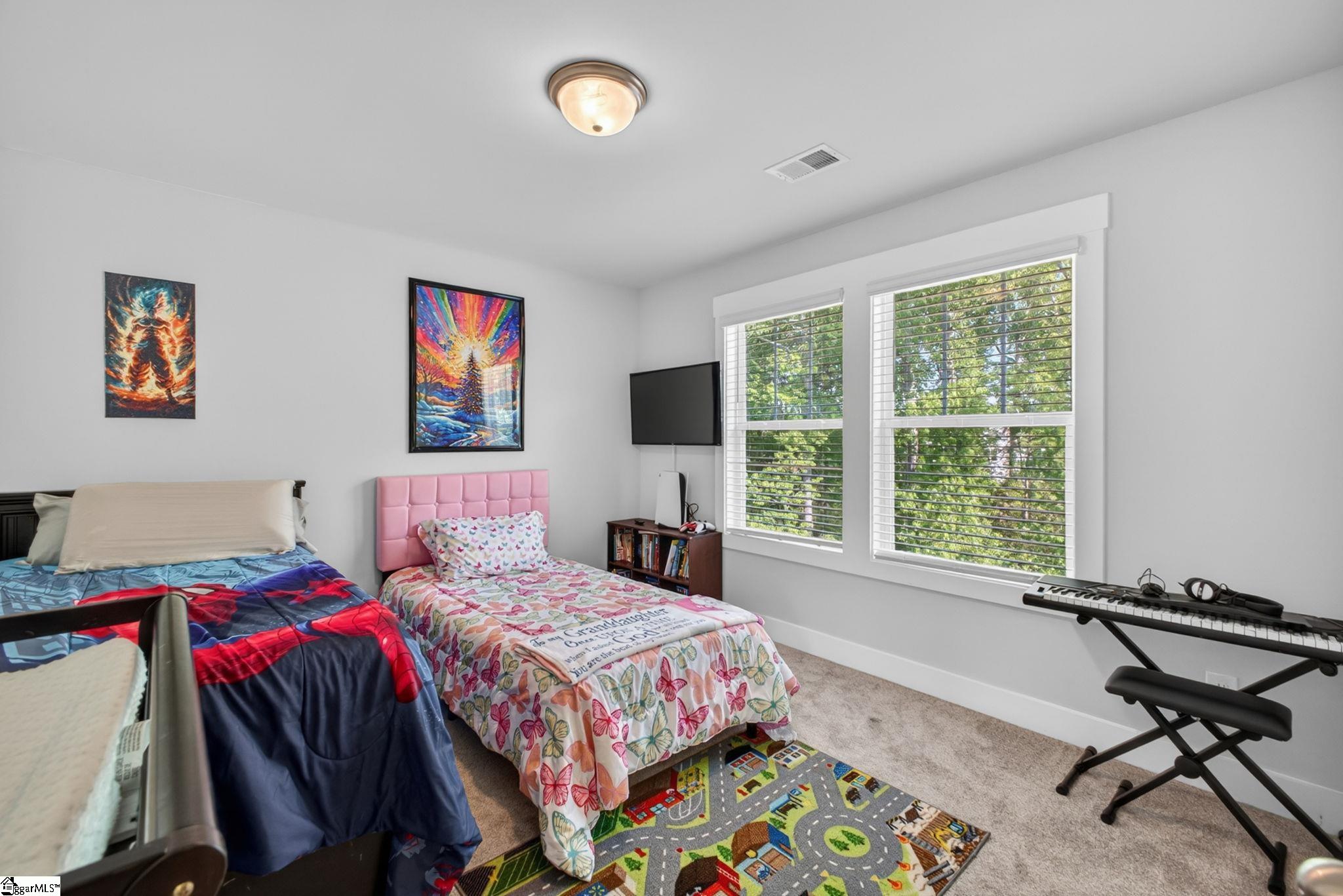 904 Lockhurst Drive Simpsonville, SC 29681
