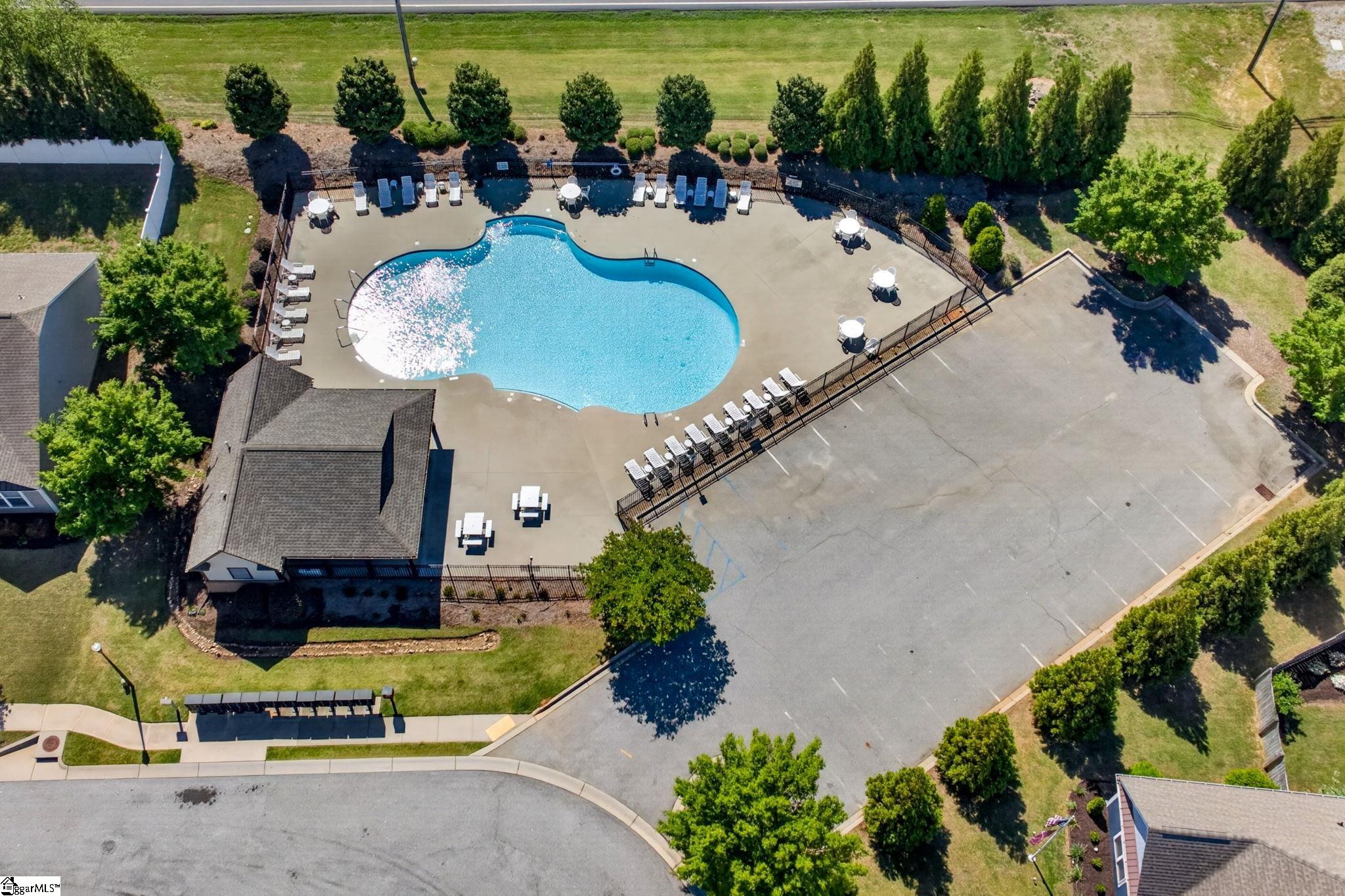 904 Lockhurst Drive Simpsonville, SC 29681