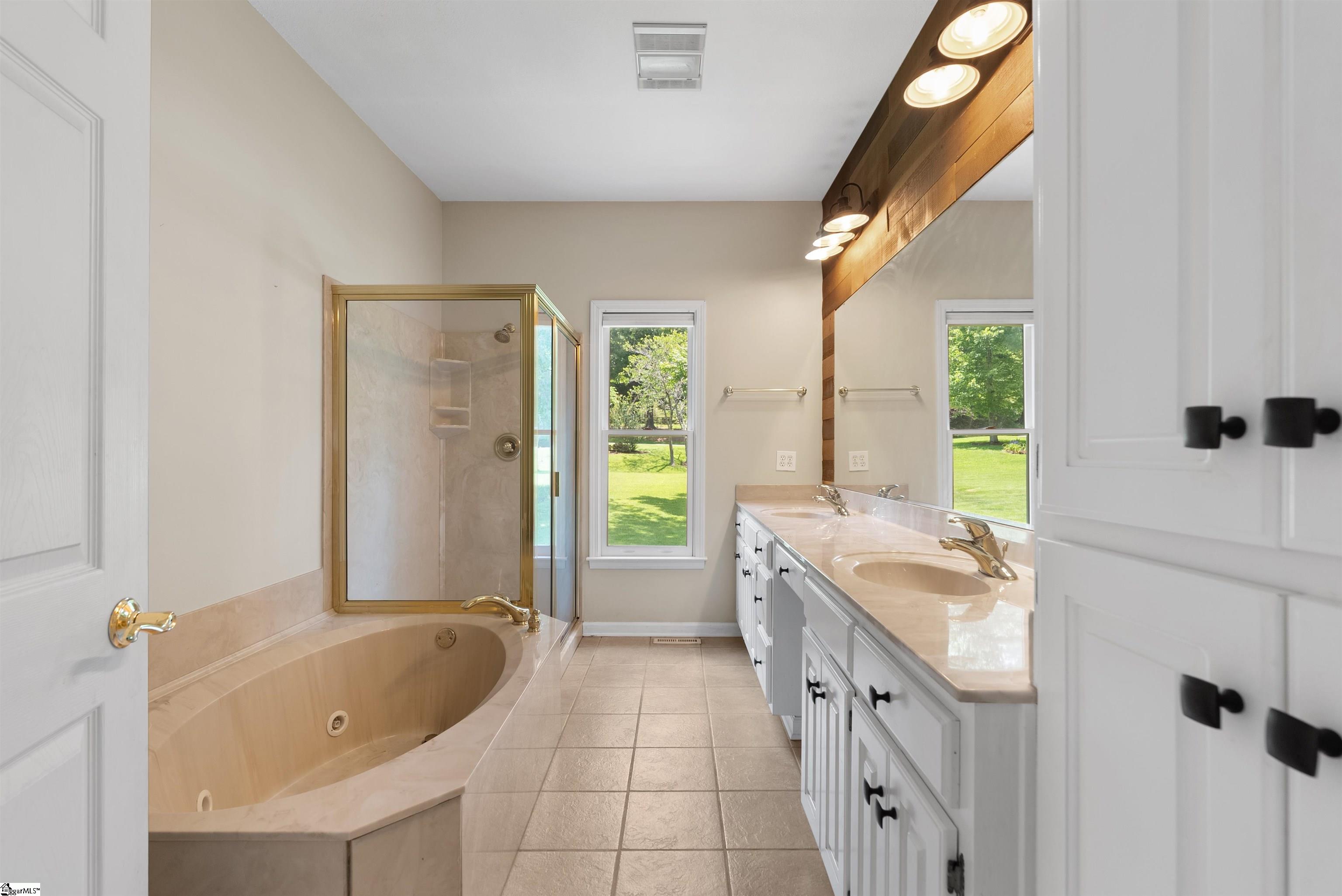 113 Cane Creek Harbor Road Seneca, SC 29672