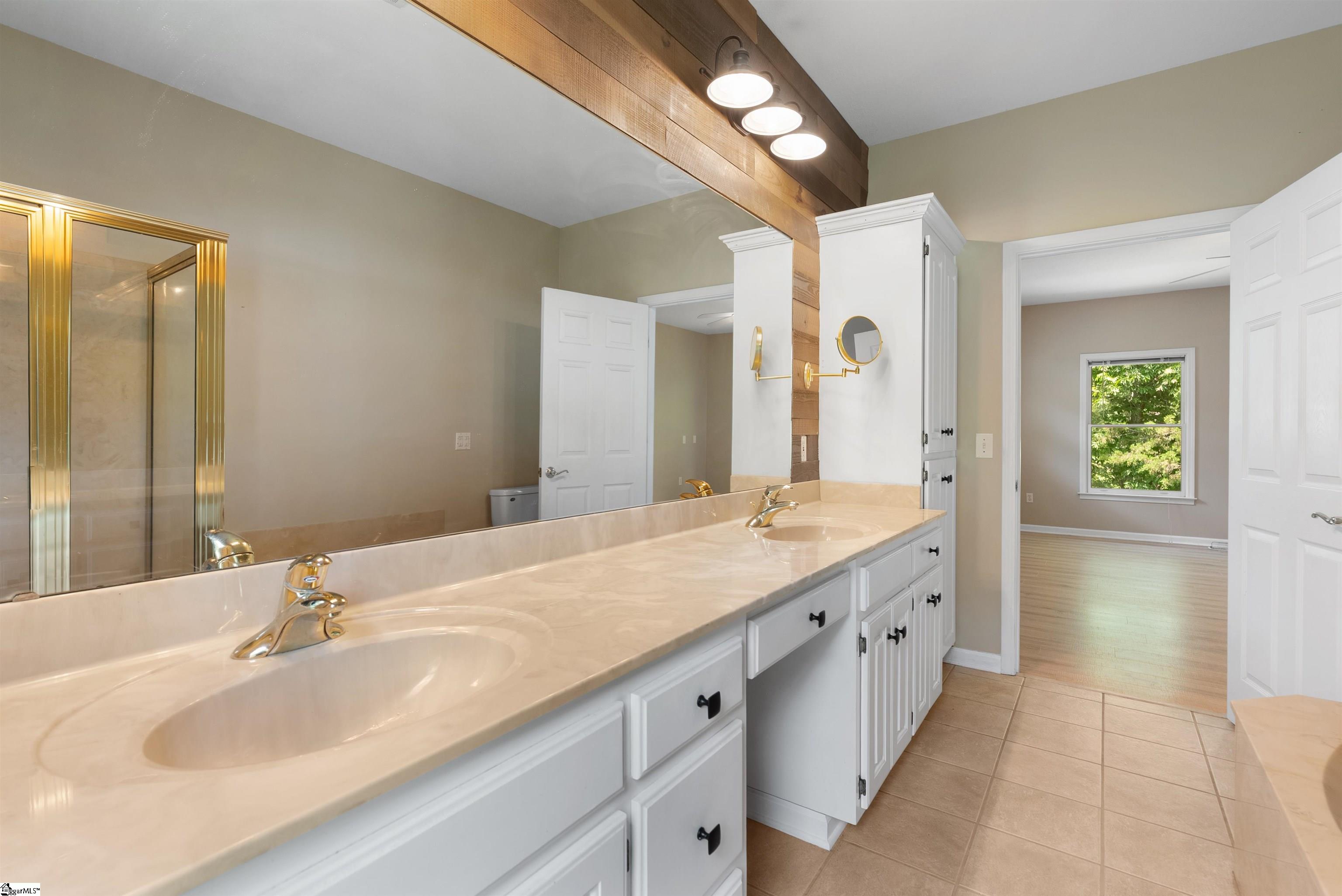 113 Cane Creek Harbor Road Seneca, SC 29672