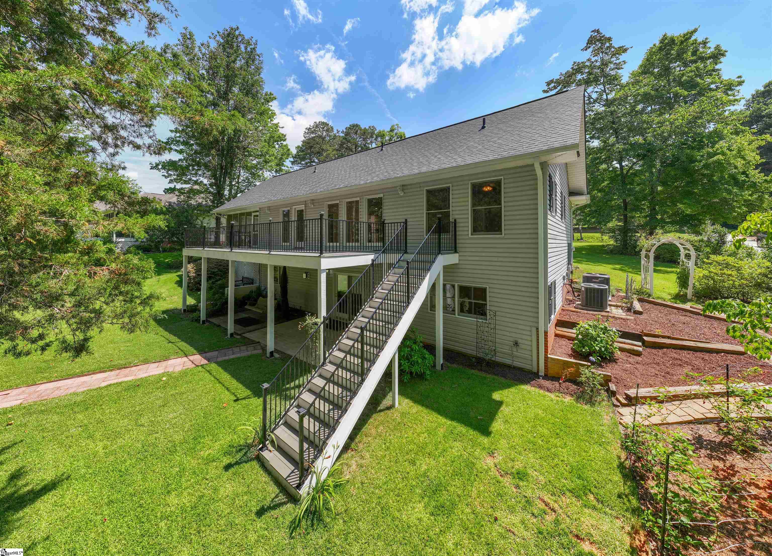 113 Cane Creek Harbor Road Seneca, SC 29672