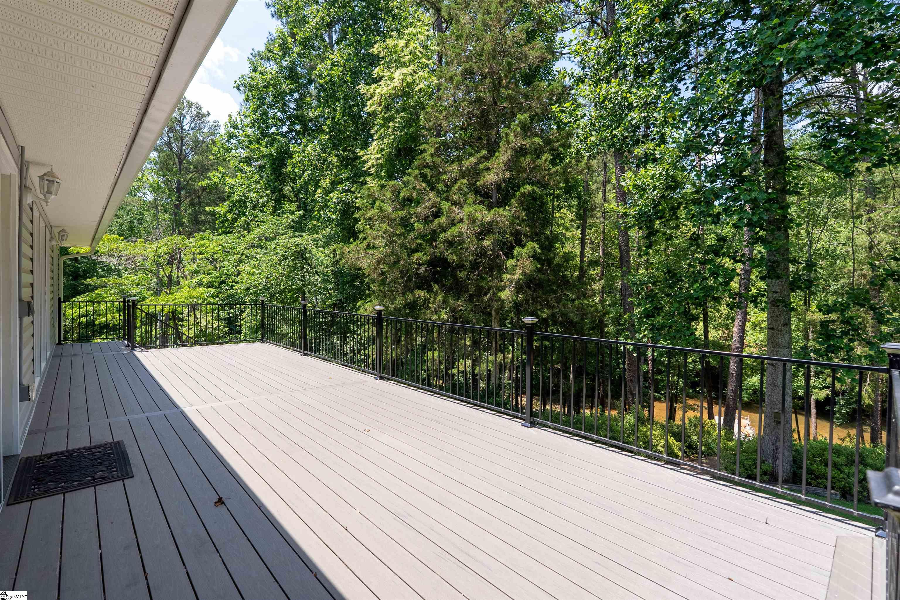 113 Cane Creek Harbor Road Seneca, SC 29672