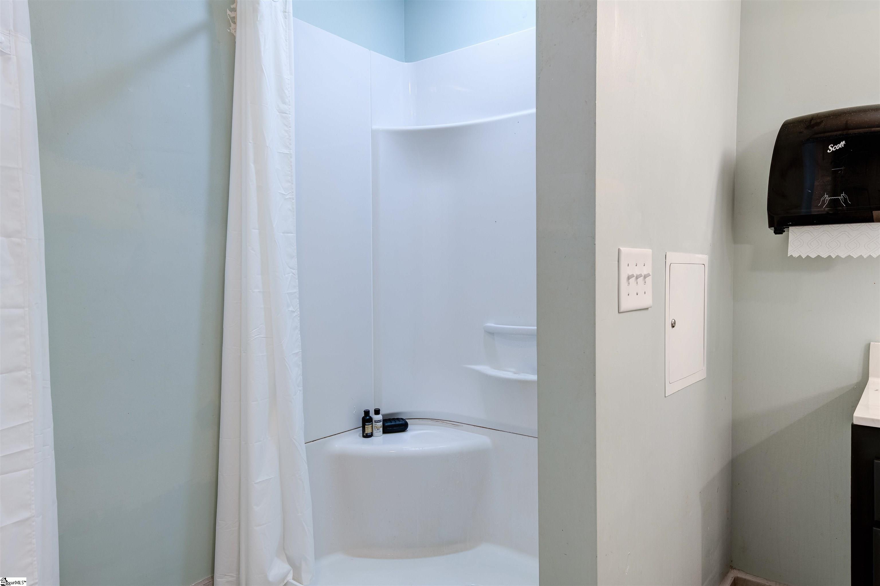 517 Cub Creek Road Ellenboro, NC 28040-8733
