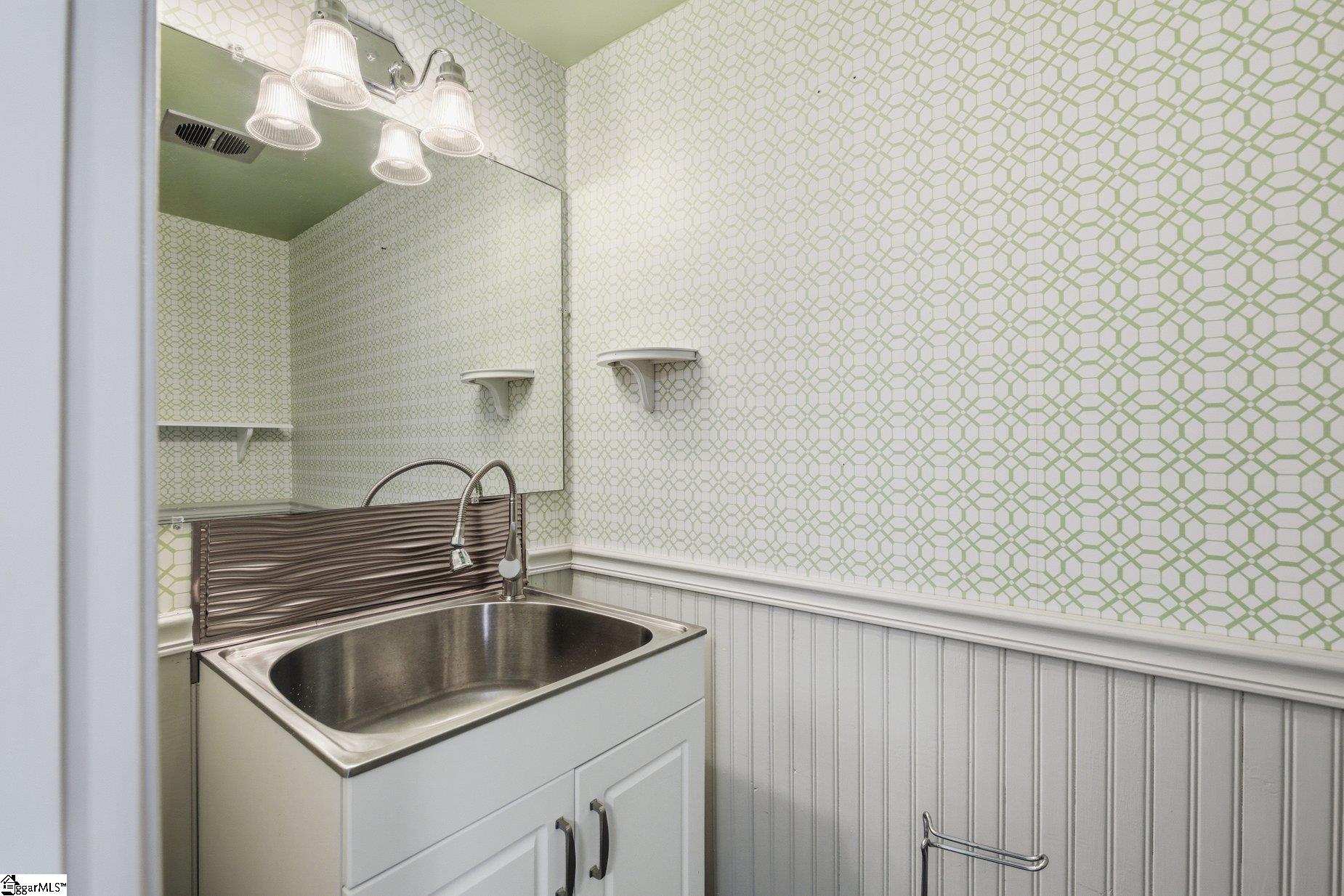 1462 Dover Road UNIT unit A Spartanburg, SC 29301