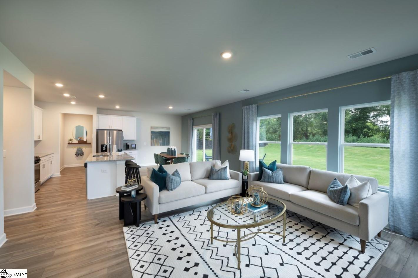 1544 Erindale Drive Wellford, SC 29385