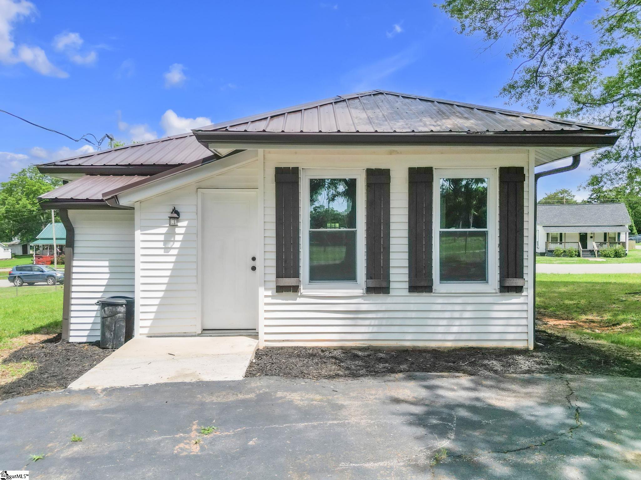 301 Anderson Street Pelzer, SC 29669