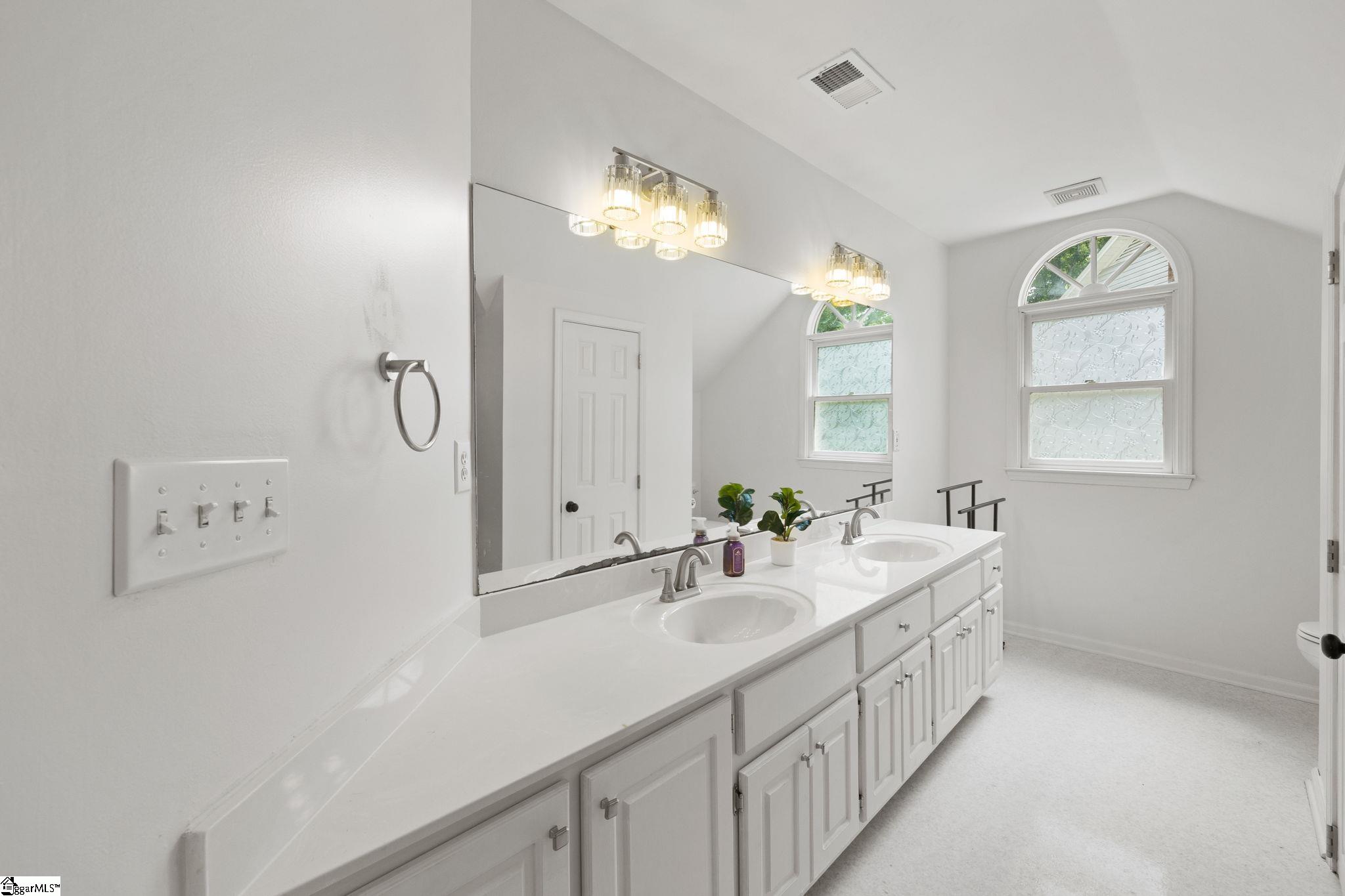 103 Harpers Ferry Court Simpsonville, SC 29681-3361
