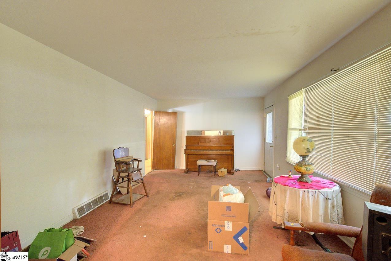 1105 E Georgia Road Simpsonville, SC 29681